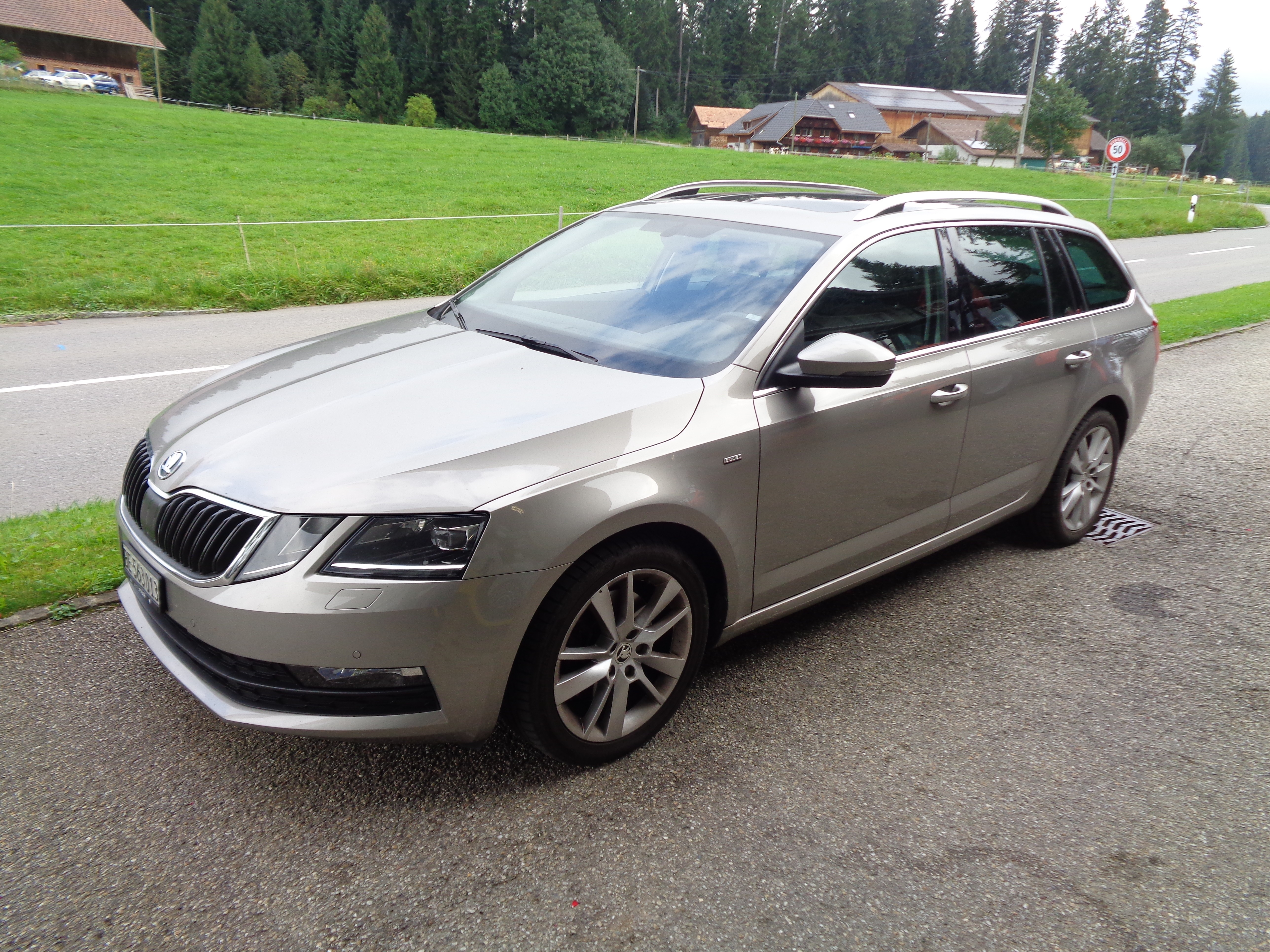 SKODA Octavia Combi 2.0 TDI Clever 4x4