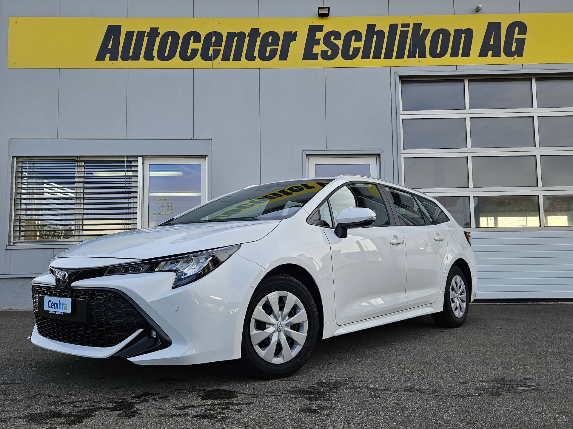 TOYOTA Corolla Touring Sports 1.8 HSD Comfort* Werksgarantie * CH-Fahrzeug * Rückfahrkamera*Neues Modell*