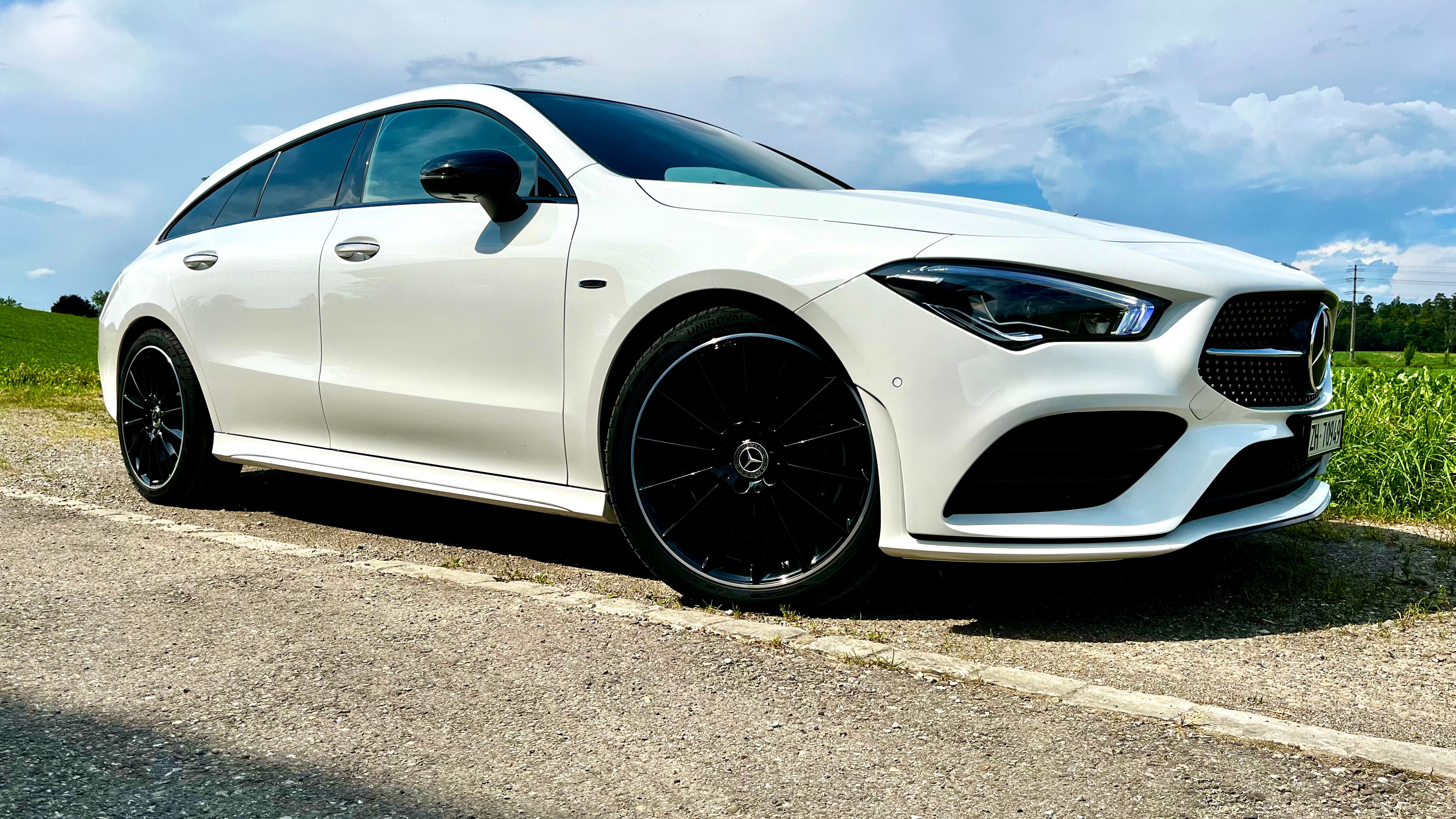 MERCEDES-BENZ CLA Shooting Brake 250 4Matic 7G-DCT AMG Line