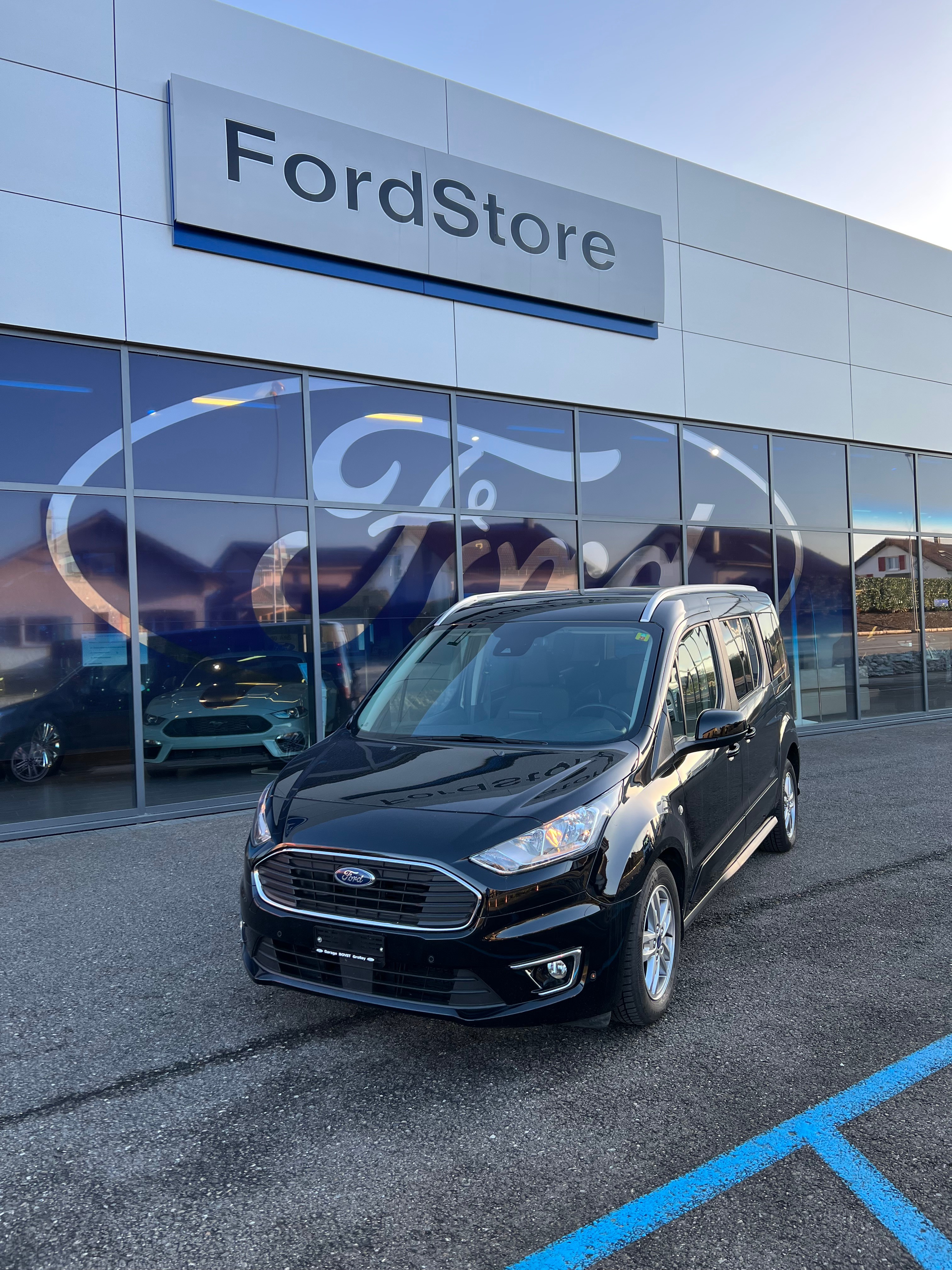 FORD TOURNEO CONNECT Grand 1.5 EcoBlue 120 Titanium