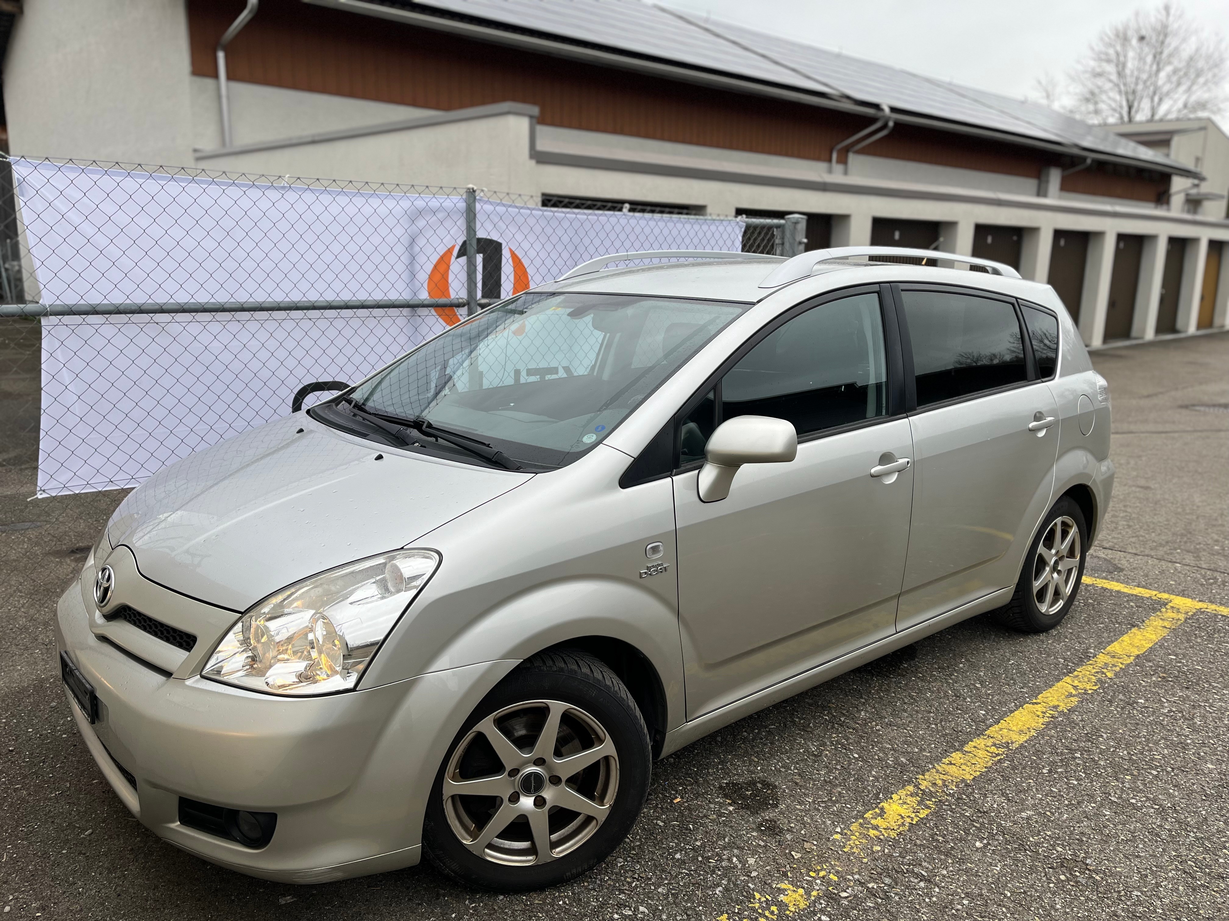 TOYOTA Corolla Verso 2.2 D-4D CleanP. Linea Sol Prem.