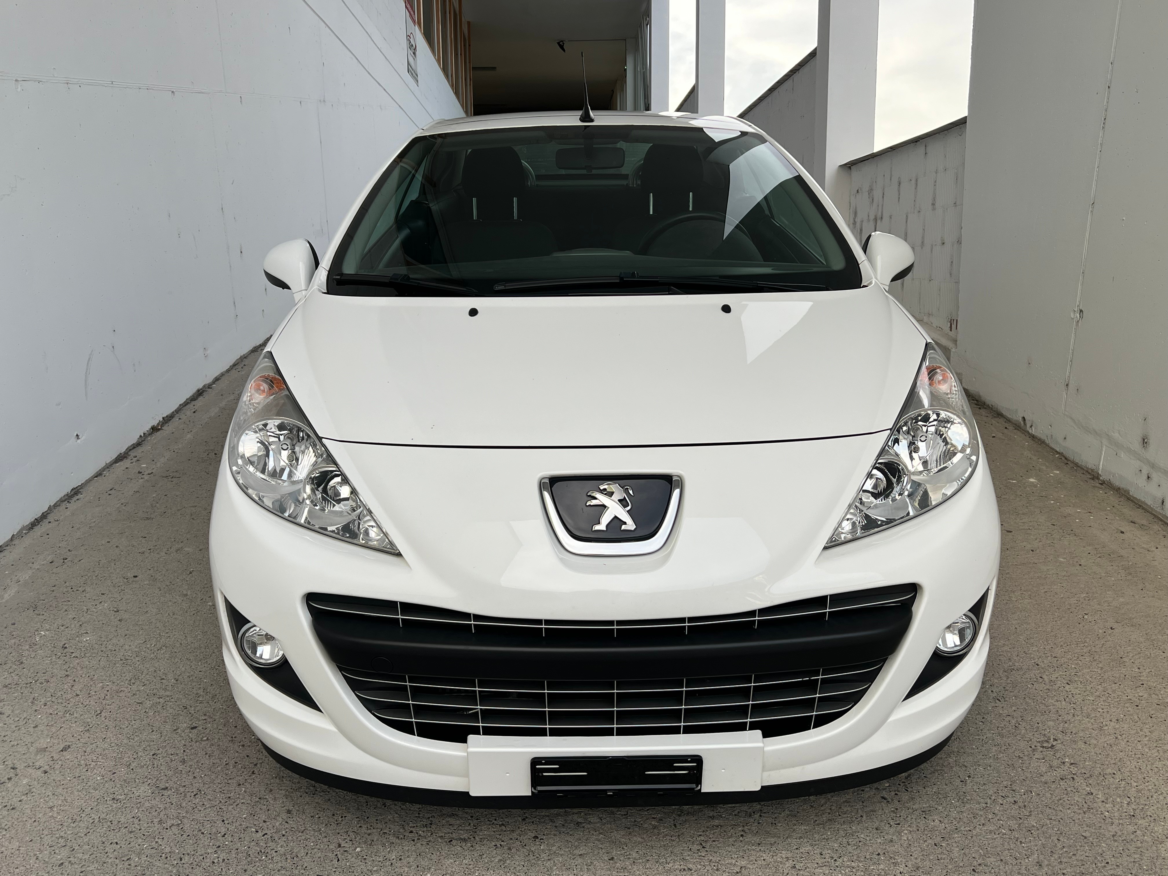 PEUGEOT 207 CC 1.6 HDI Allure