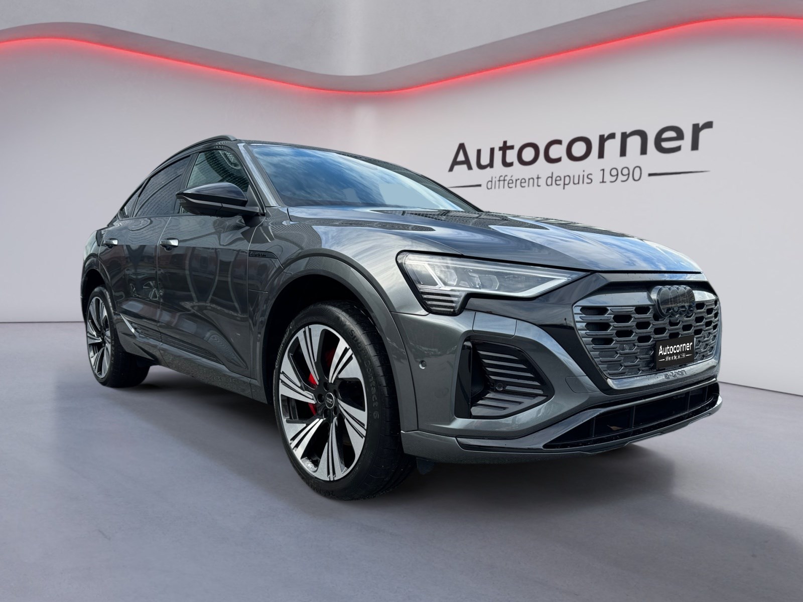 AUDI Q8 Sportback 55 e-tron S line quattro