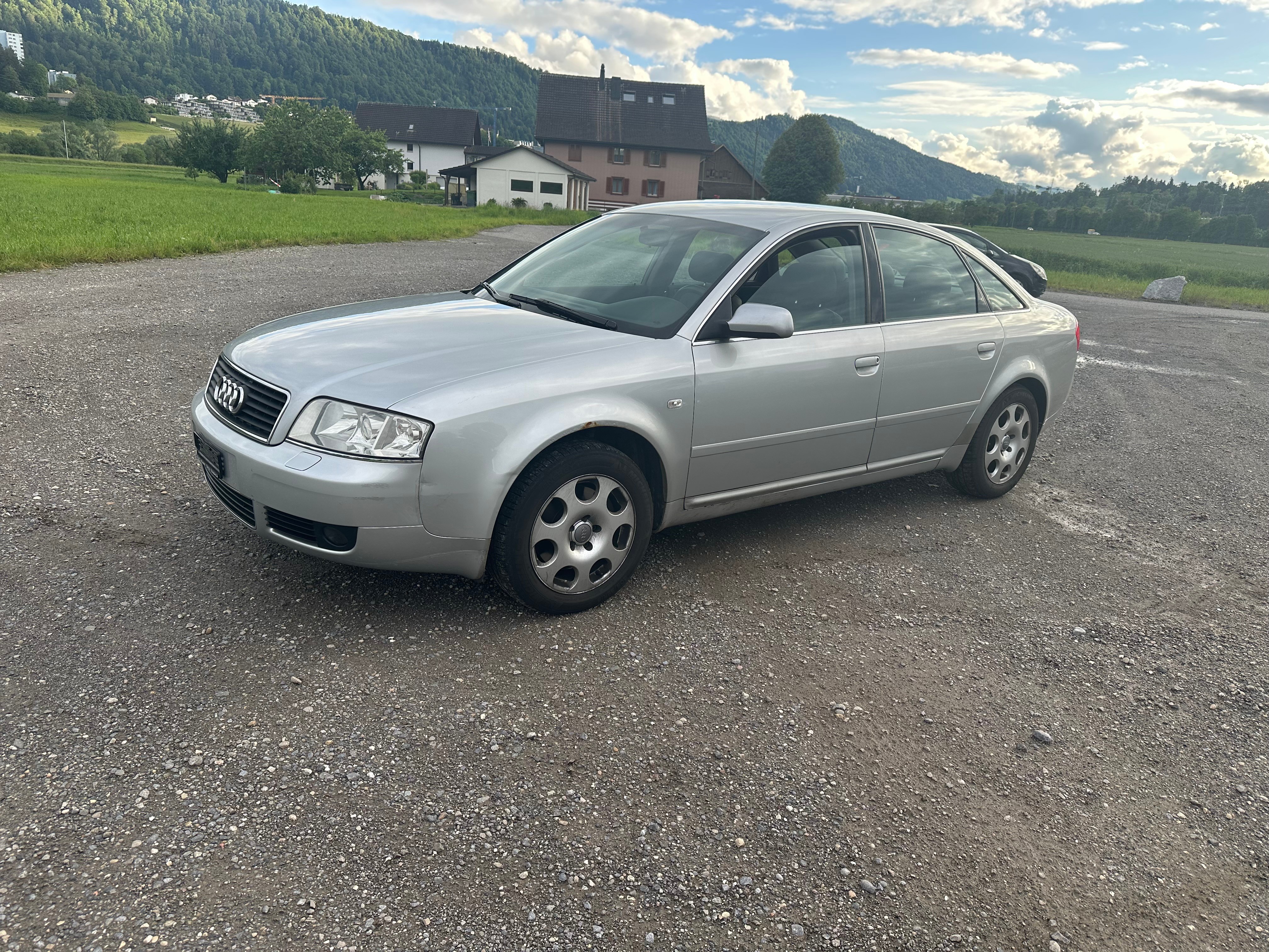 AUDI A6 Avant 2.4i