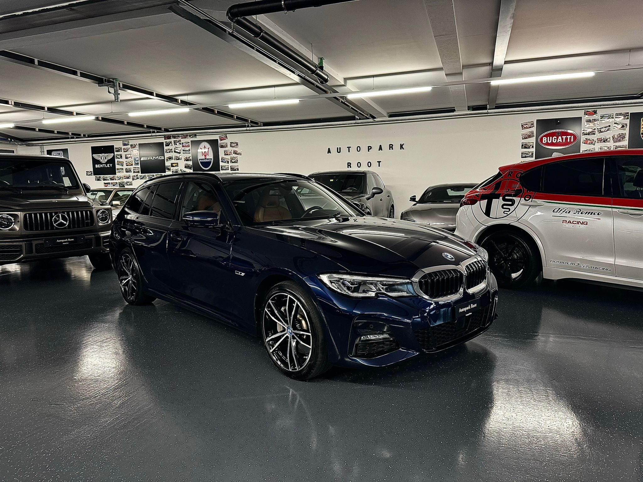 BMW 330e x DriveTouring M Sport Steptronic