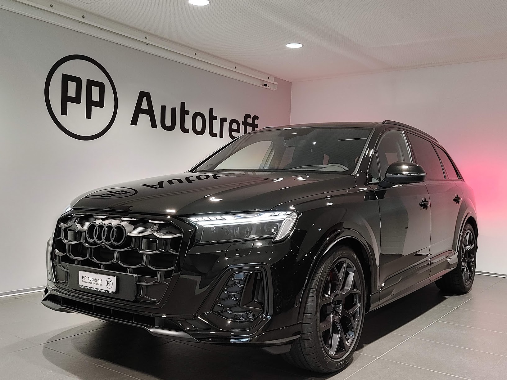 AUDI Q7 50 TDI quattro S Line tiptronic