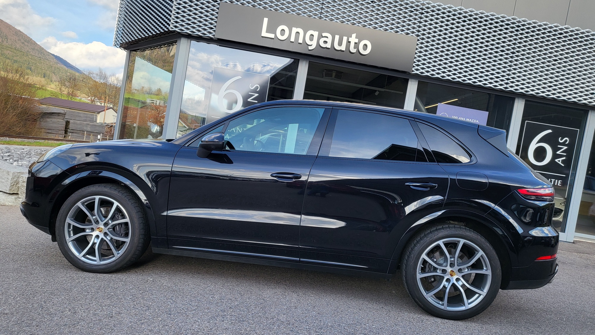 PORSCHE Cayenne E-Hybrid