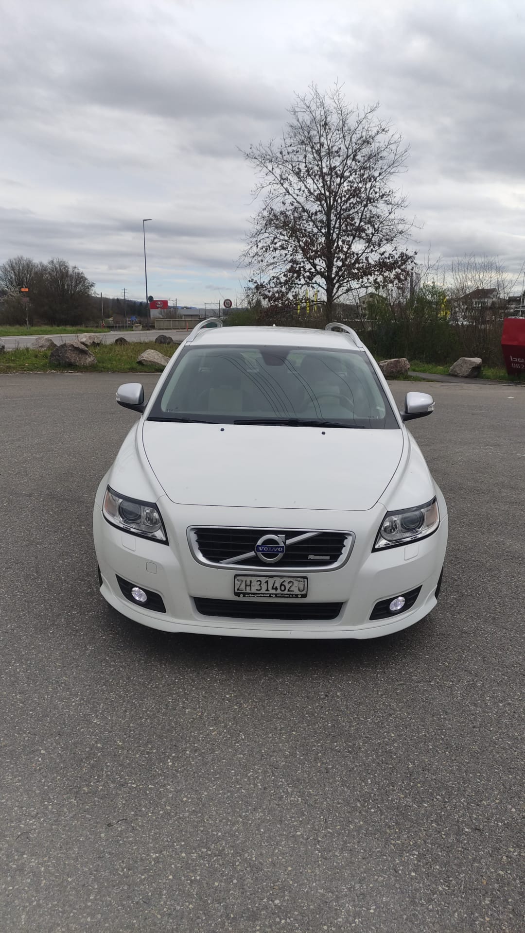 VOLVO V50 D3 R-Design