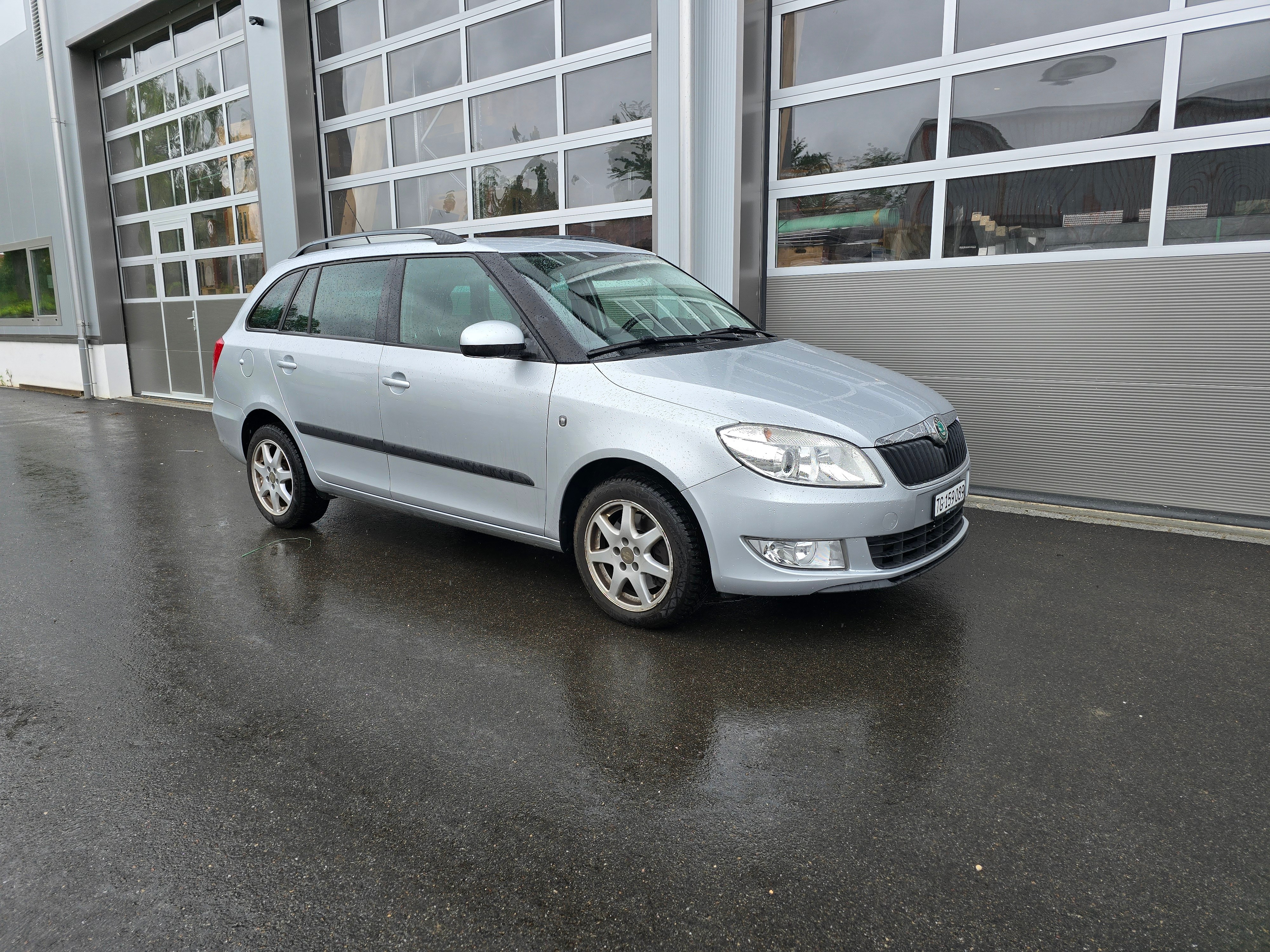 SKODA Fabia 1.2 TSI Ambiente