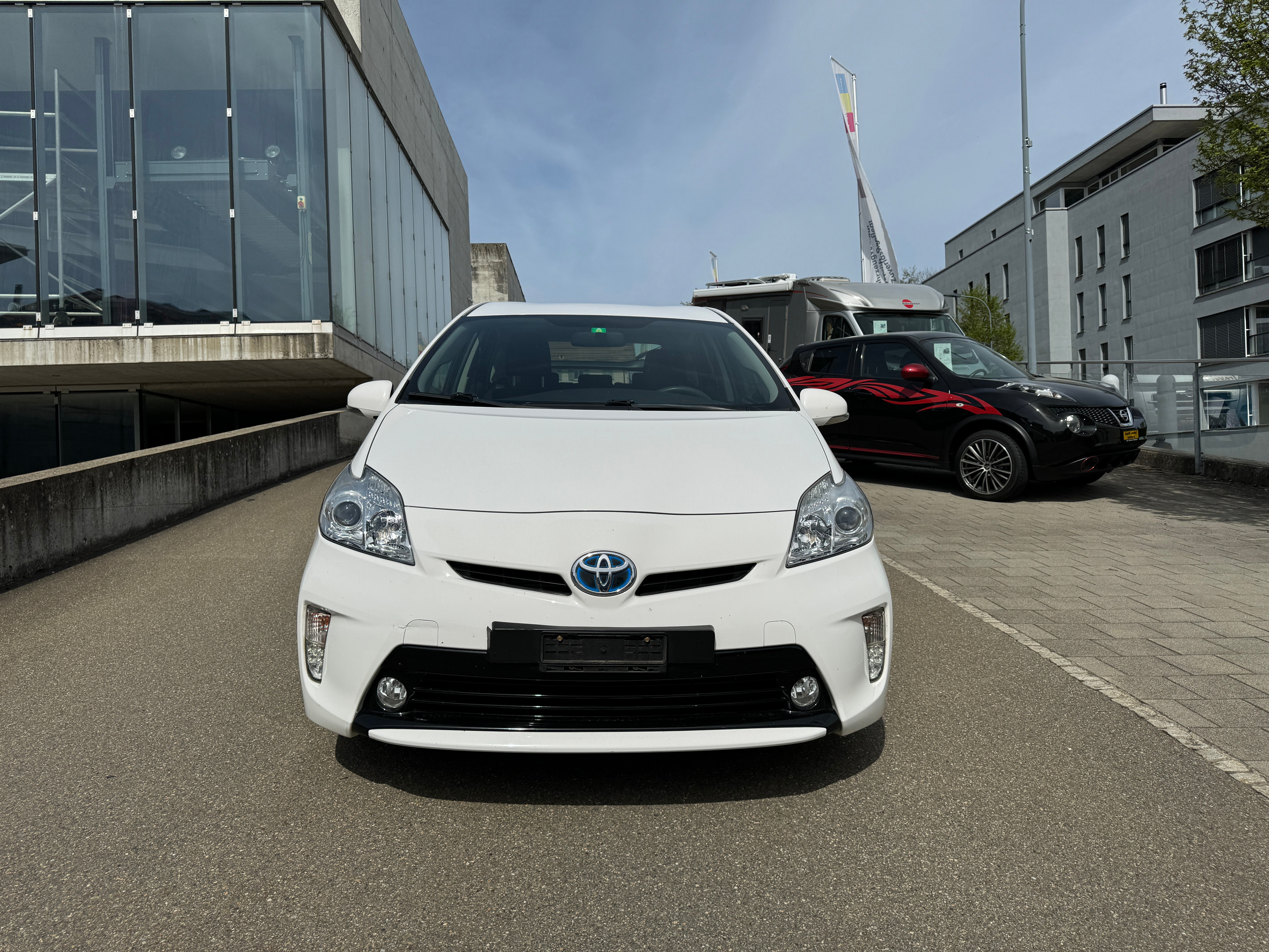 TOYOTA Prius 1.8 16V HSD Sol