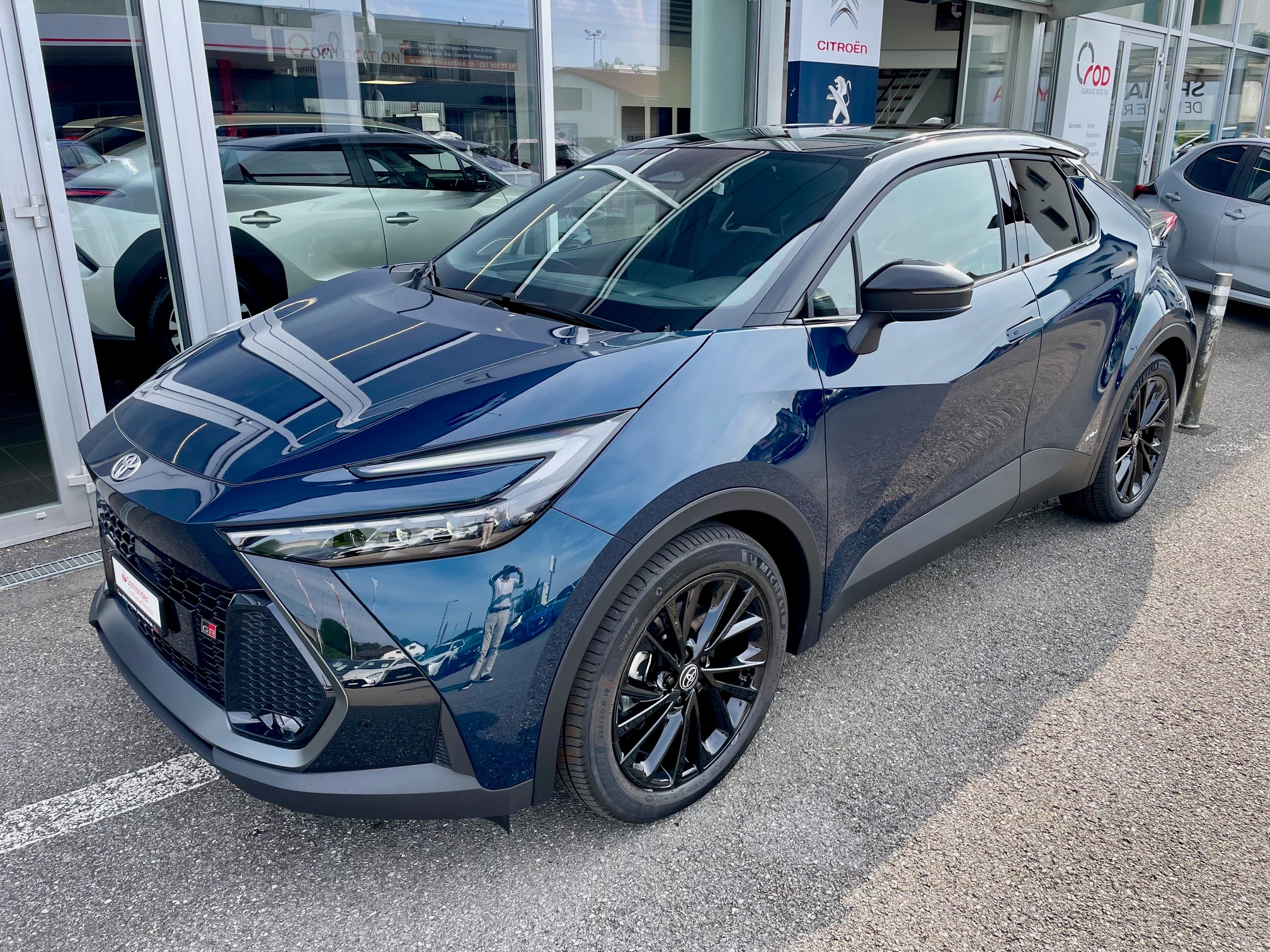 TOYOTA C-HR 2.0 HSD CVT GR Sport 4WD