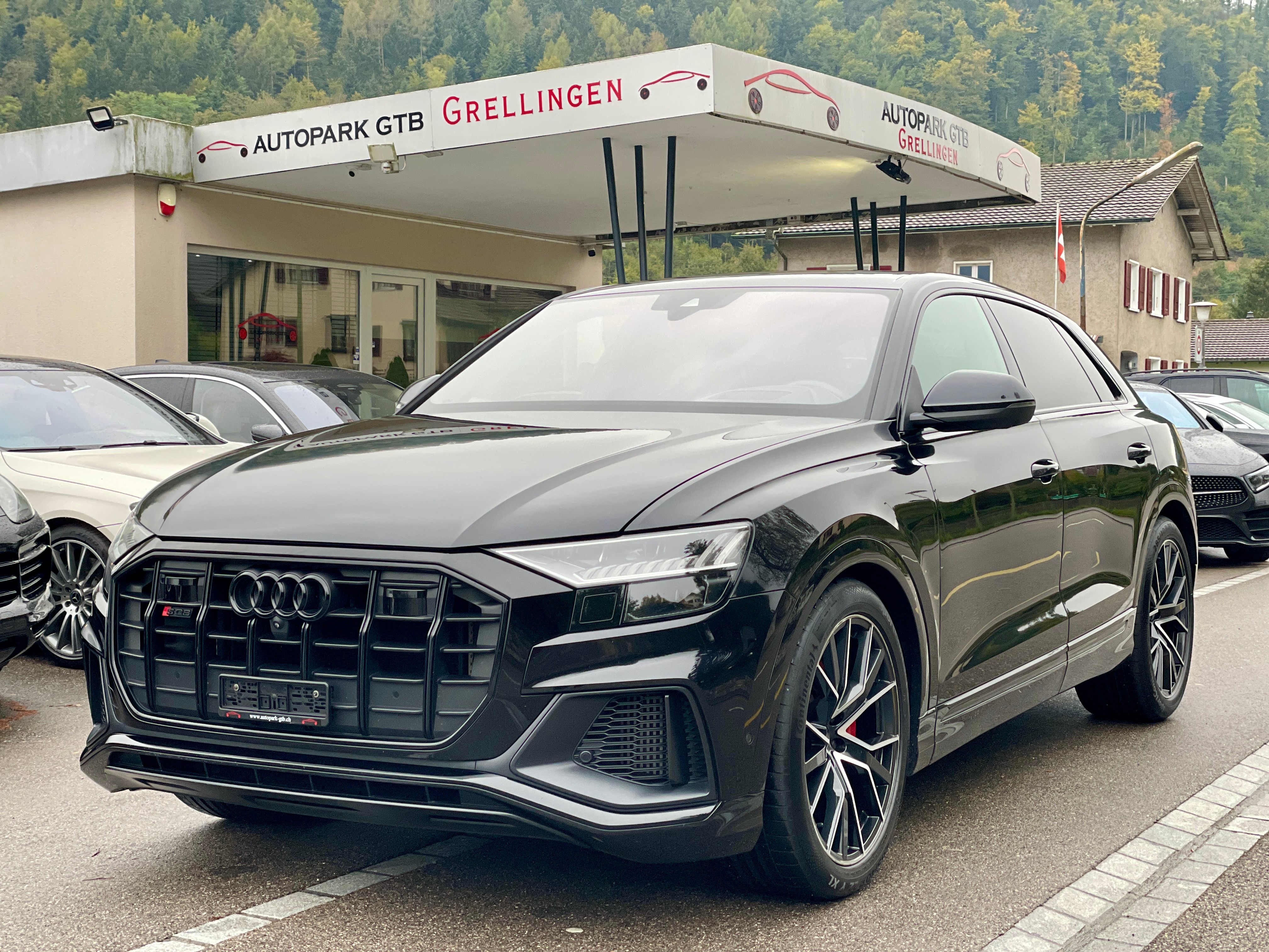 AUDI SQ8 TFSI quattro tiptronic