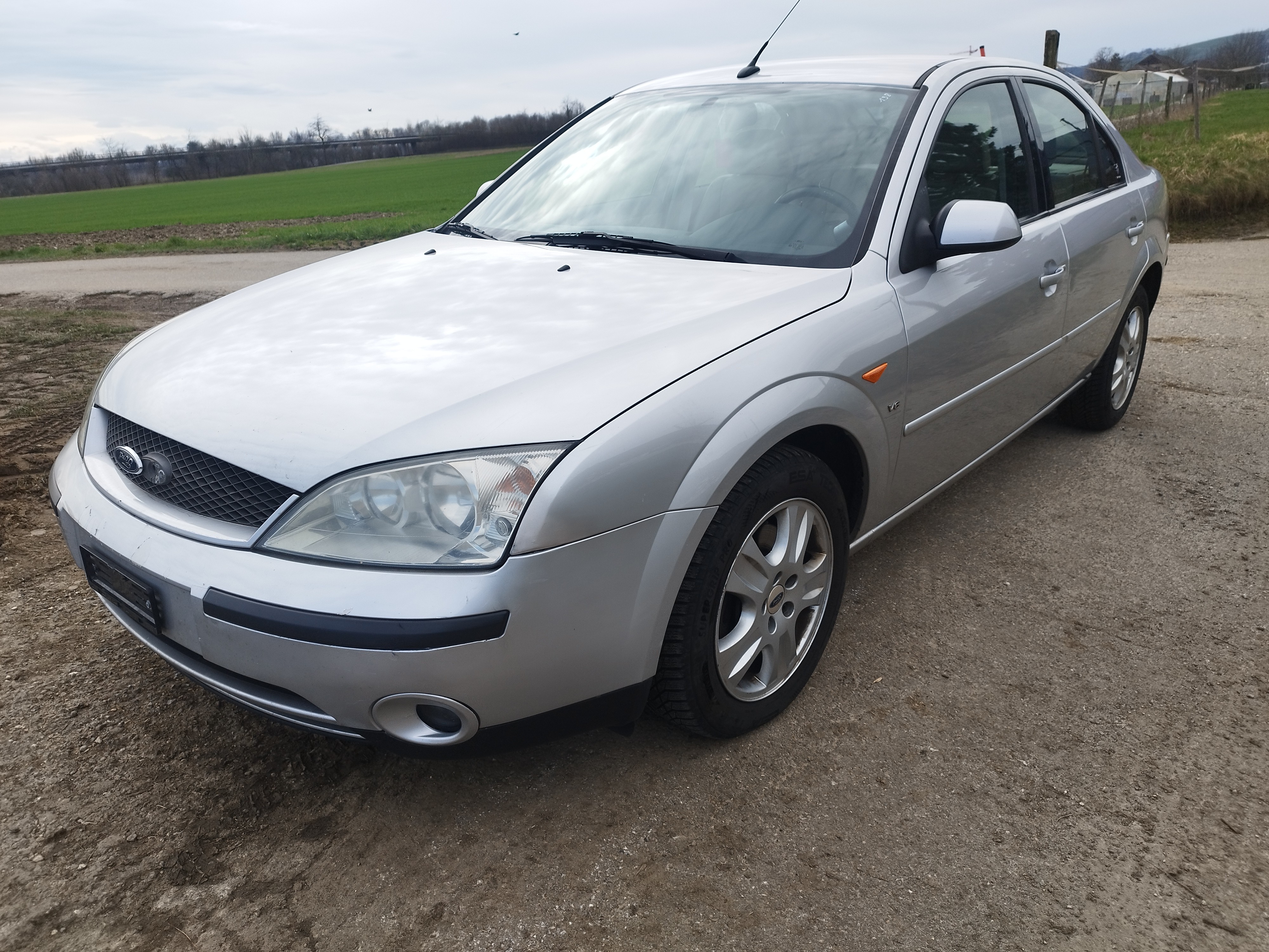 FORD Mondeo 2.5i V6 Executive