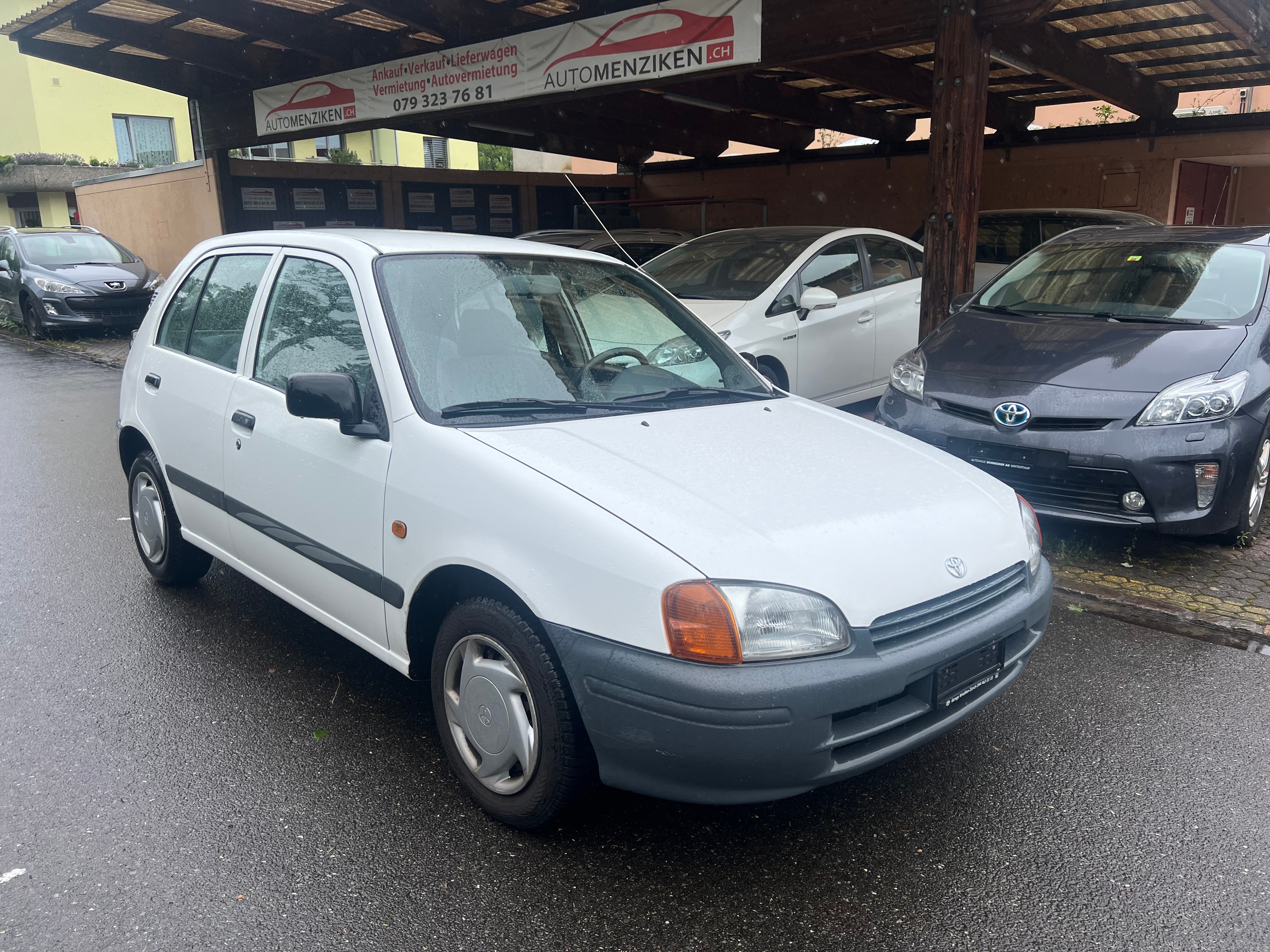 TOYOTA Starlet 1.3