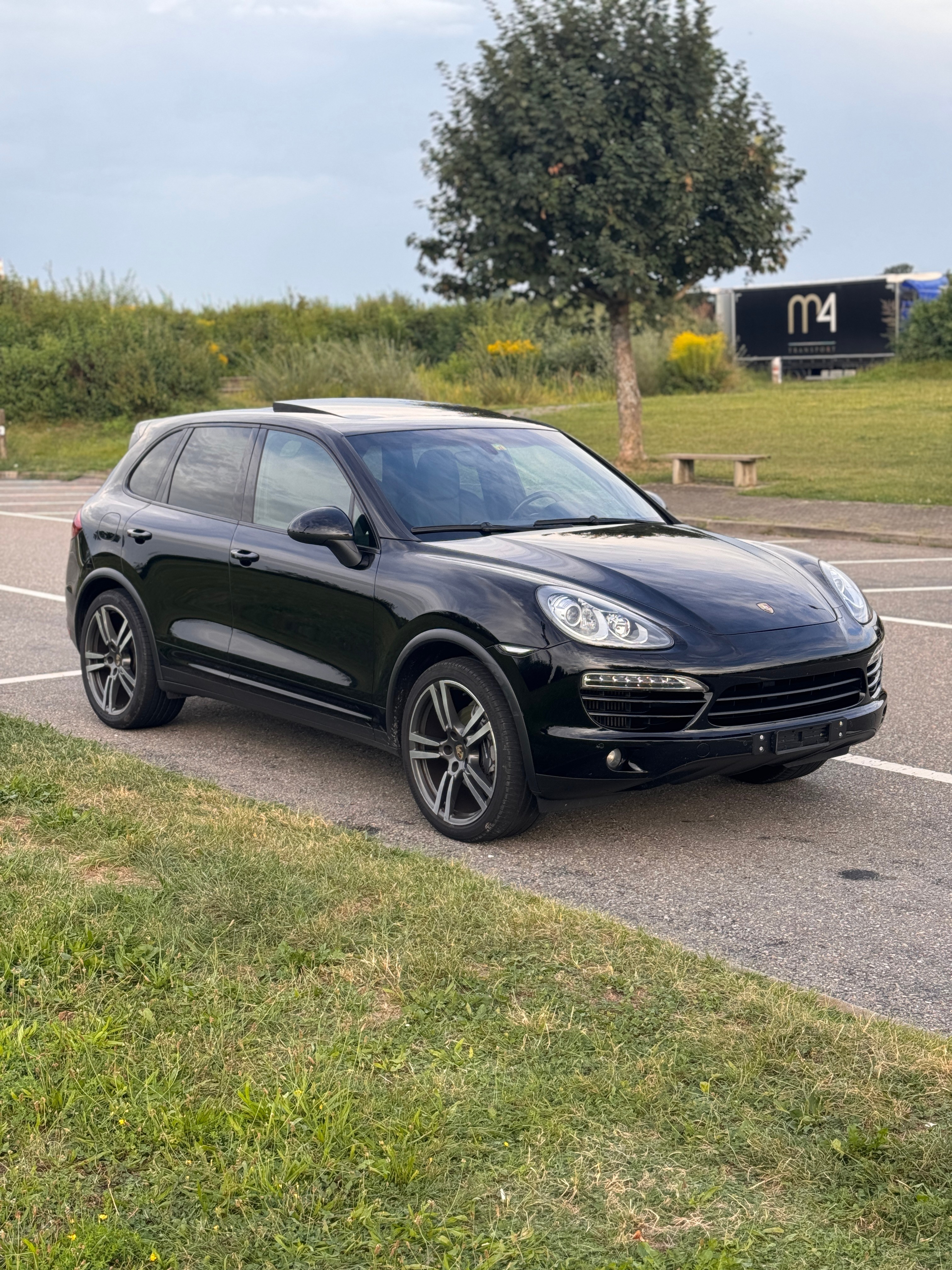 PORSCHE CAYENNE