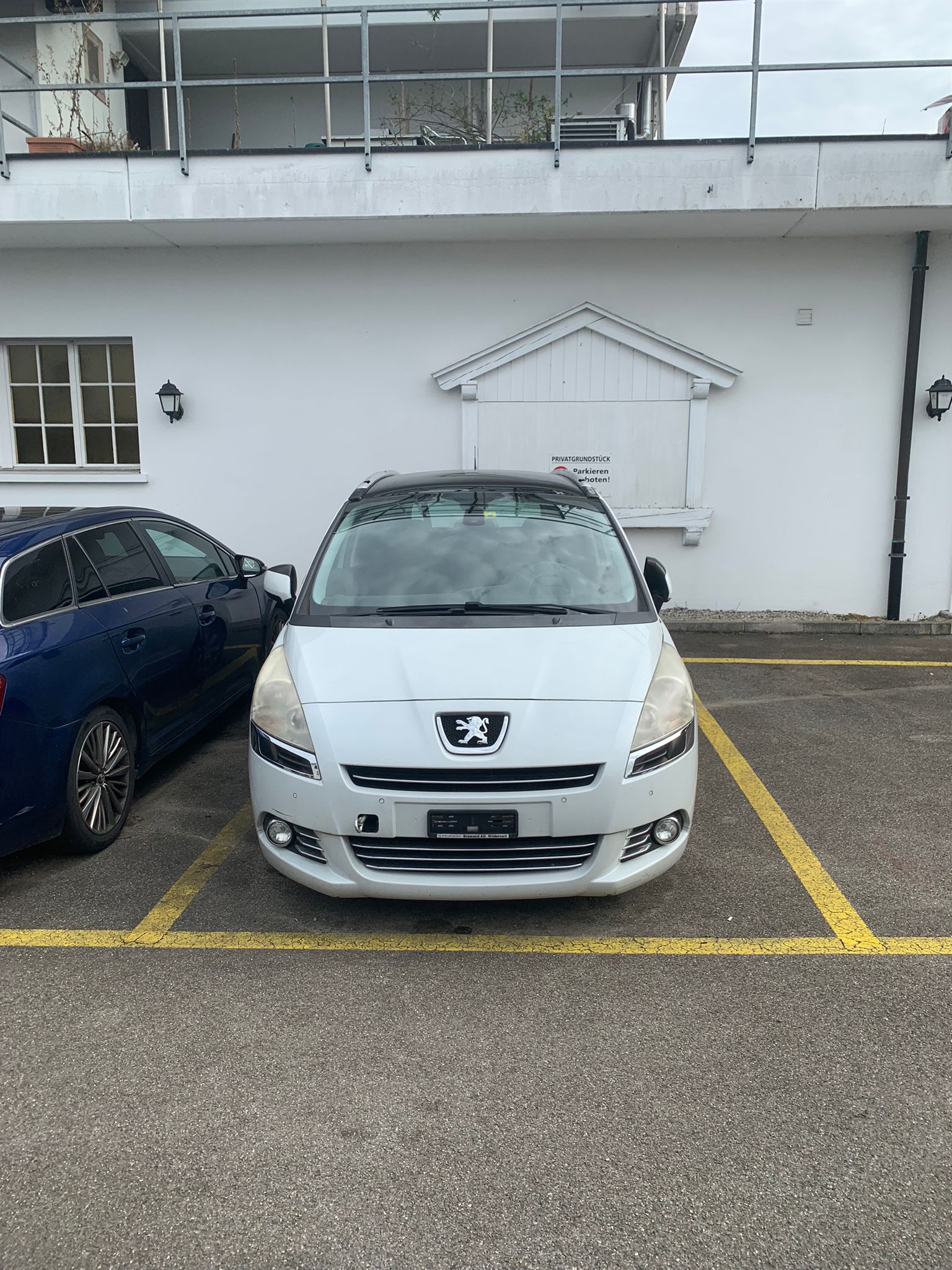 PEUGEOT 5008 1.6 HDI Sport EGS6