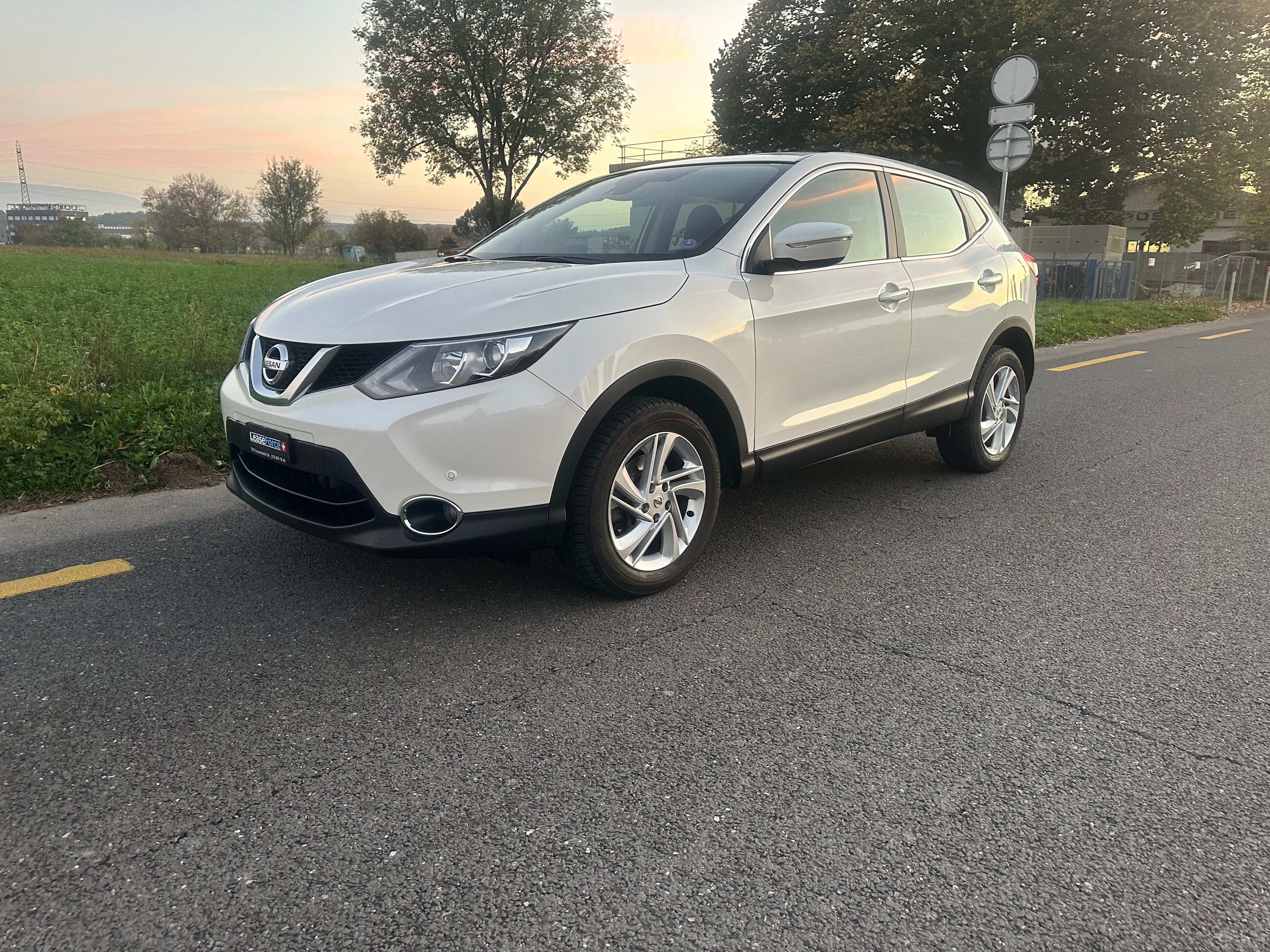 NISSAN Qashqai 1.2 DIG-T acenta