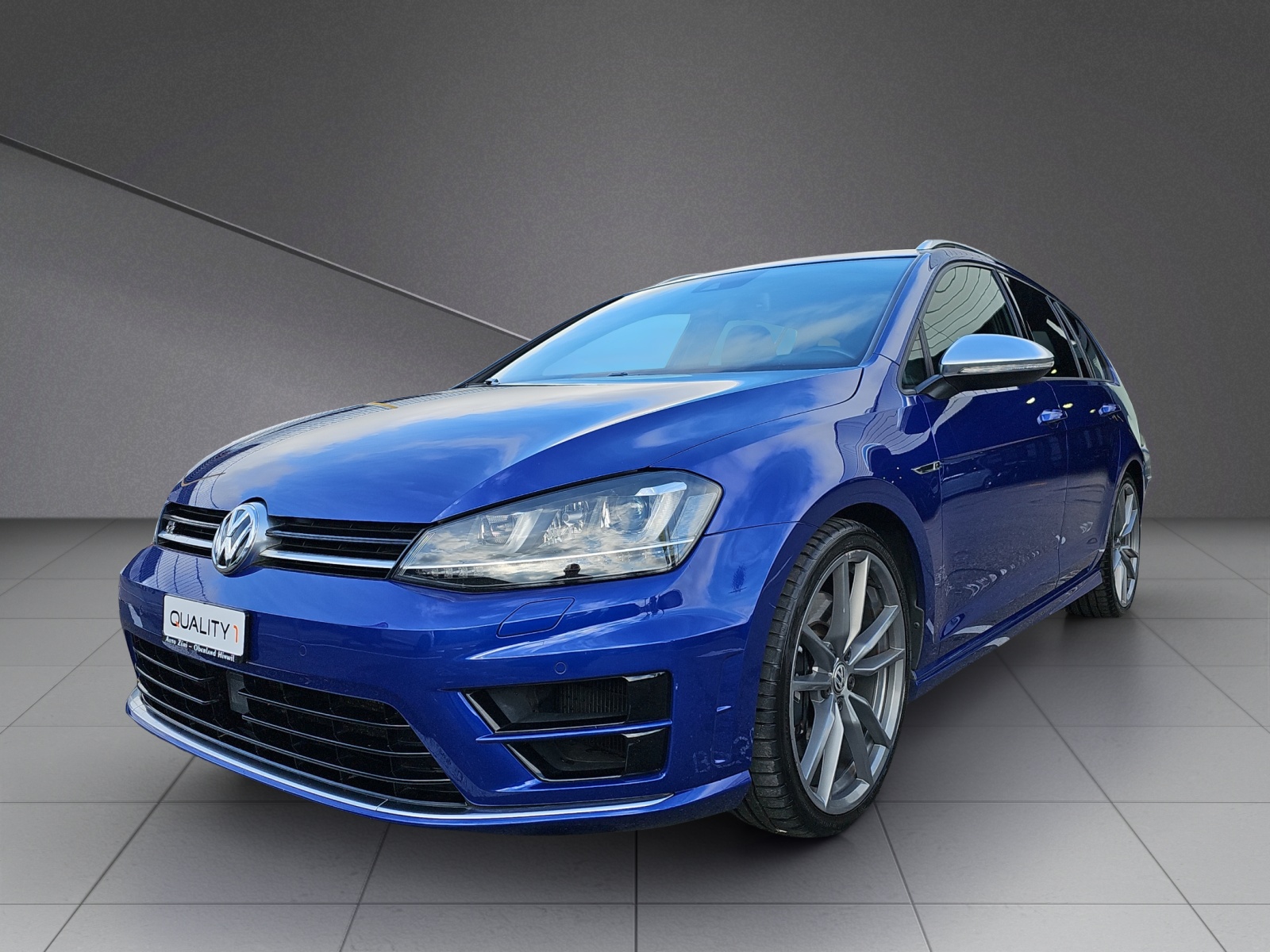 VW Golf Variant 2.0 TSI R 4 Motion DSG