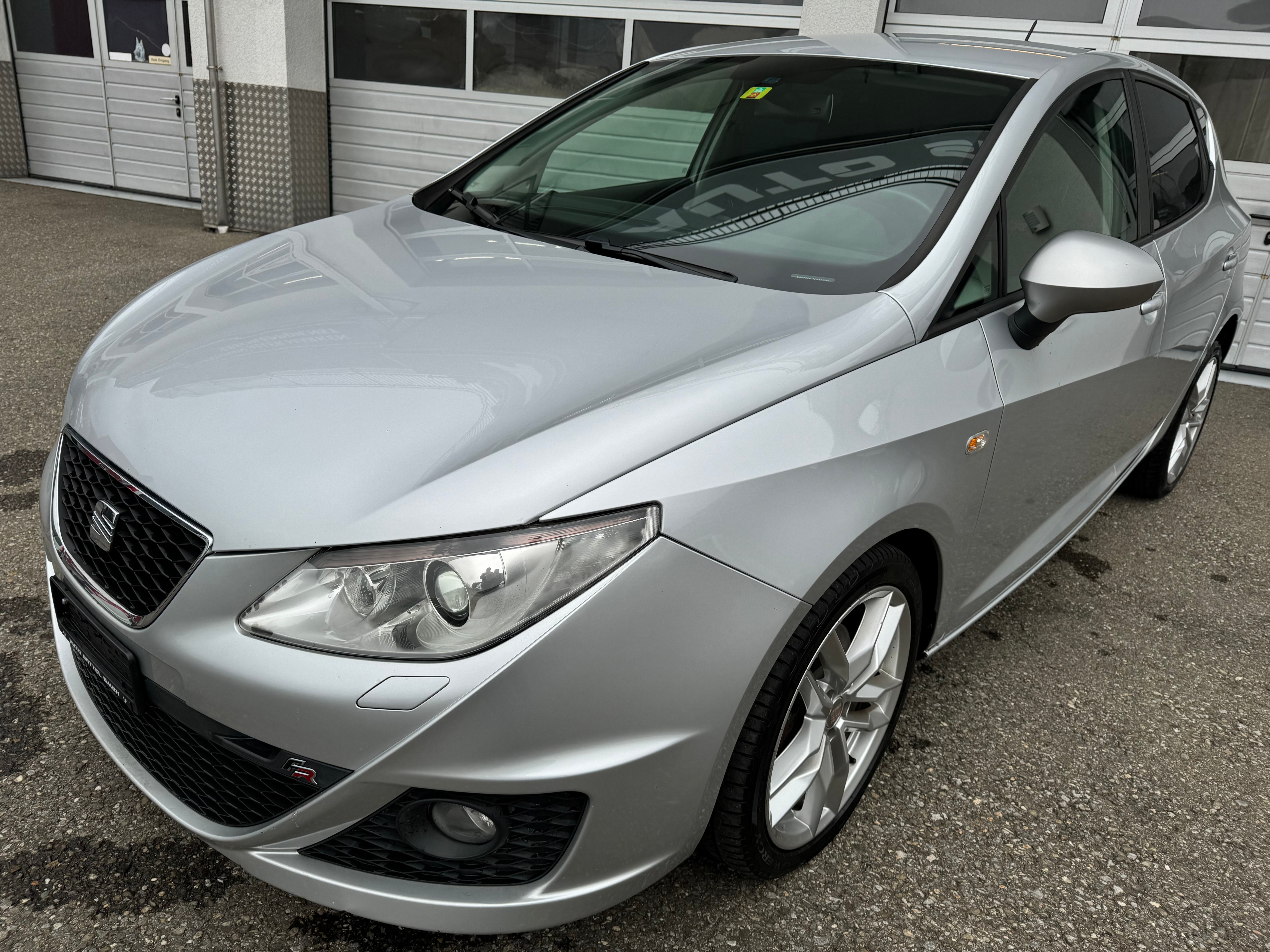 SEAT IBIZA