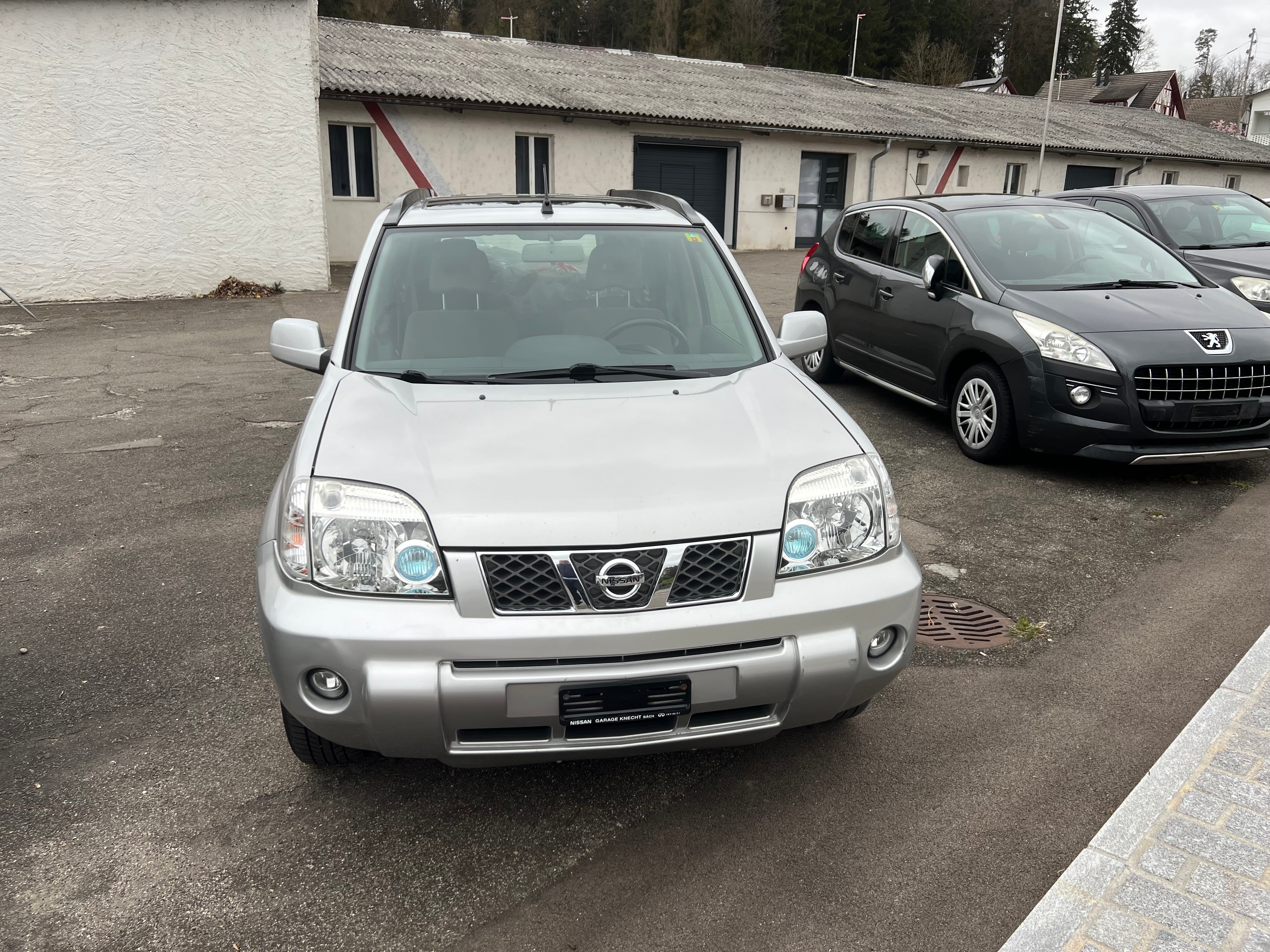 NISSAN X-Trail 2.5 16V Columbia Pack premium 4WD