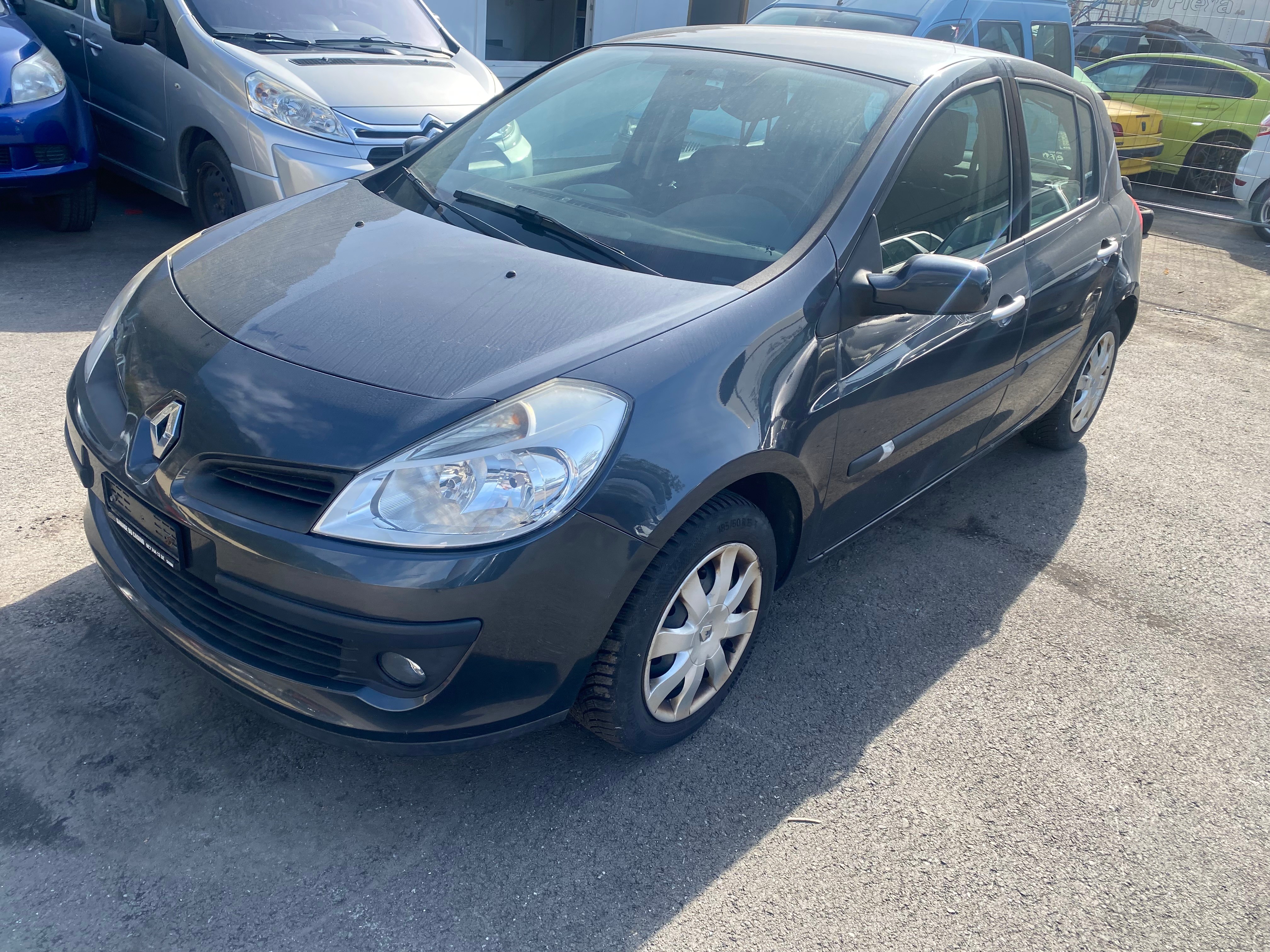 RENAULT Clio 1.2 16V Turbo Dynamique