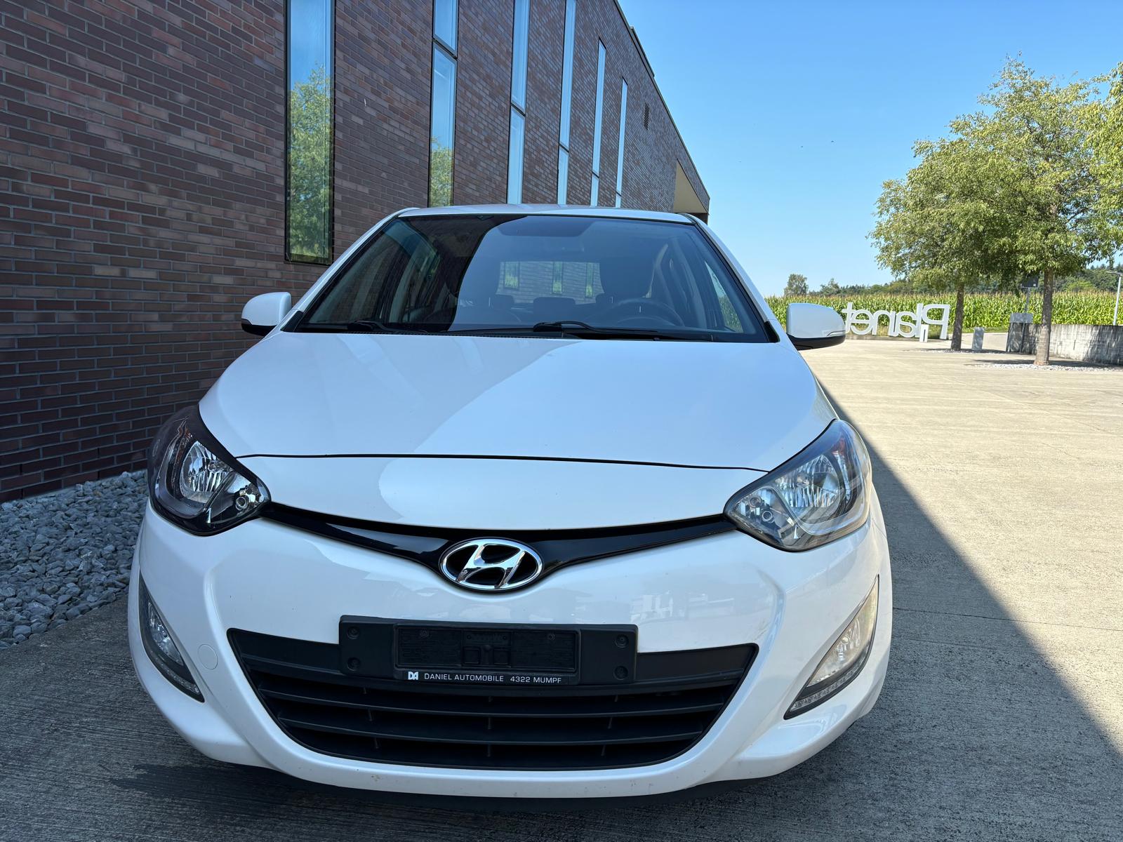 HYUNDAI i20 1.4 Premium Automatic