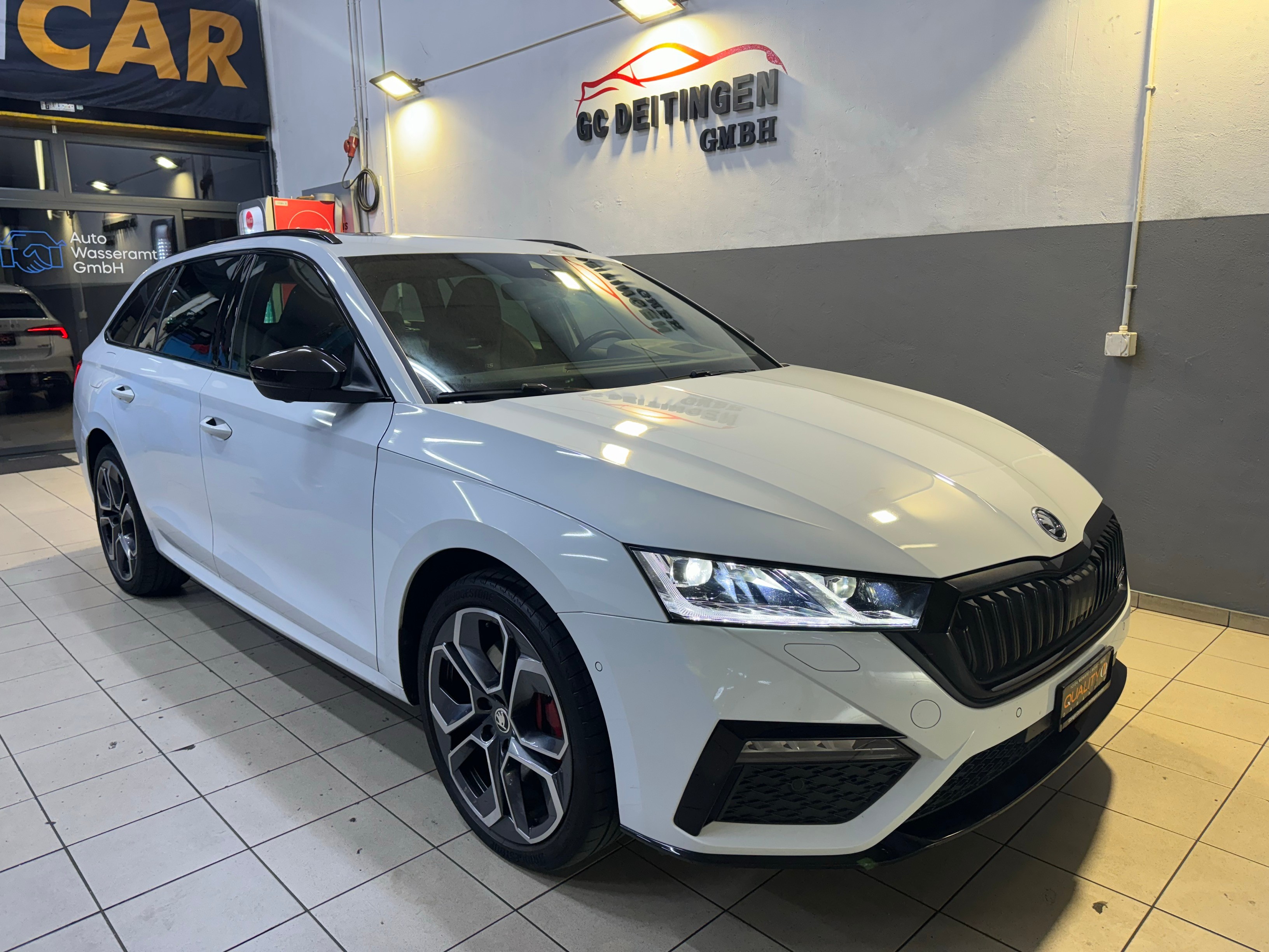 SKODA Octavia Combi 1.4 TSI PHEV DSG RS