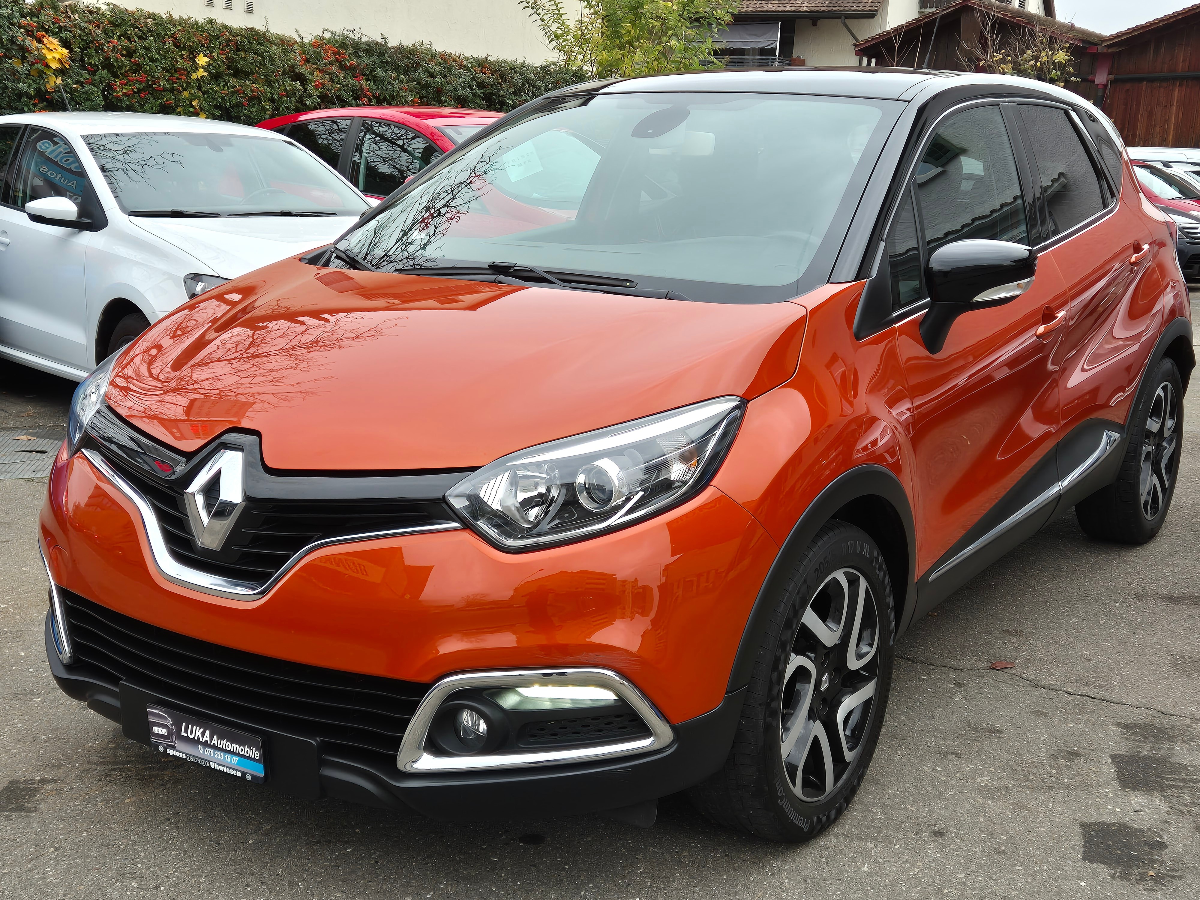 RENAULT Captur 1.2 T Helly Hansen EDC