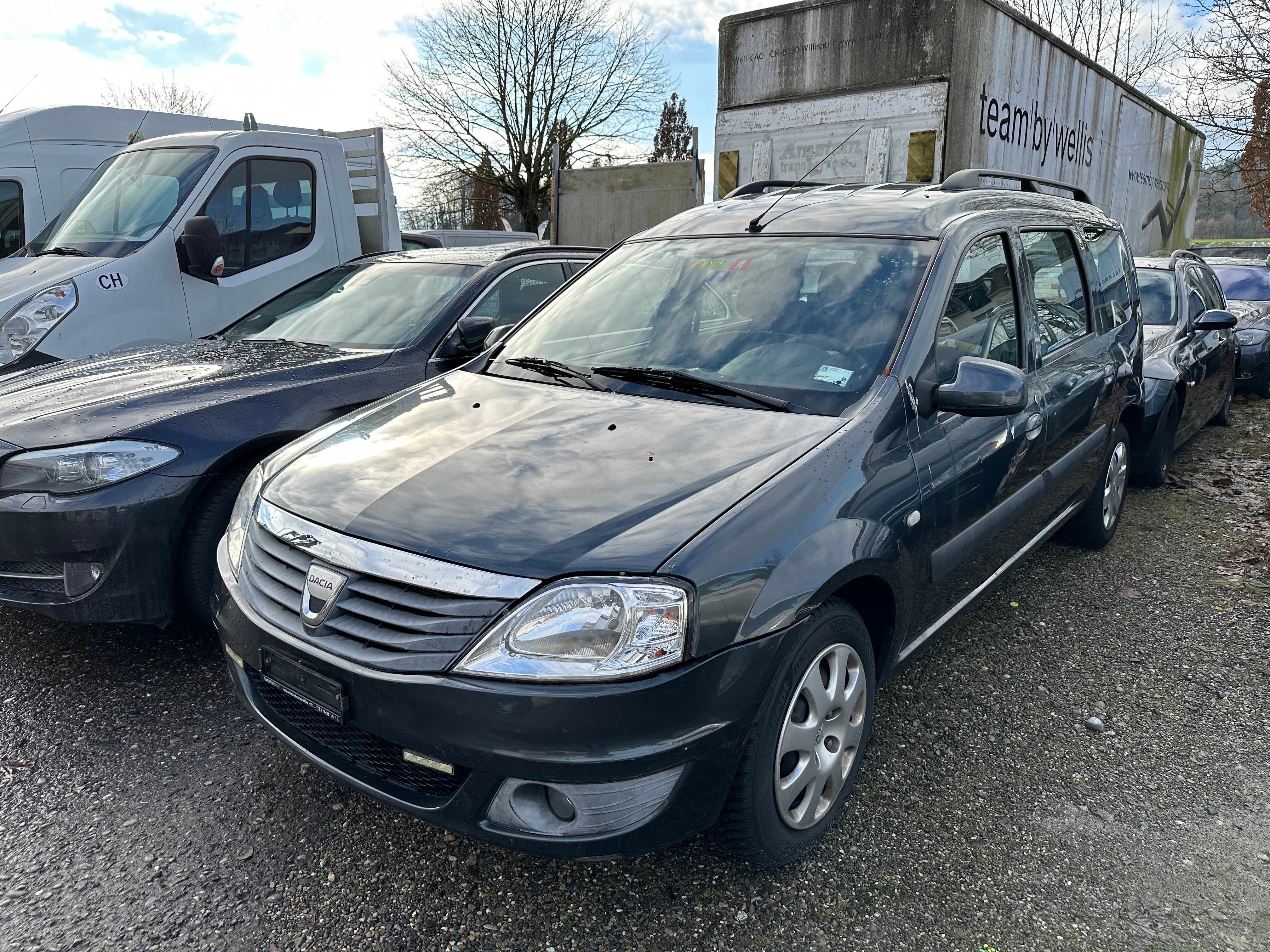 DACIA Logan 1.6 16V Lauréate