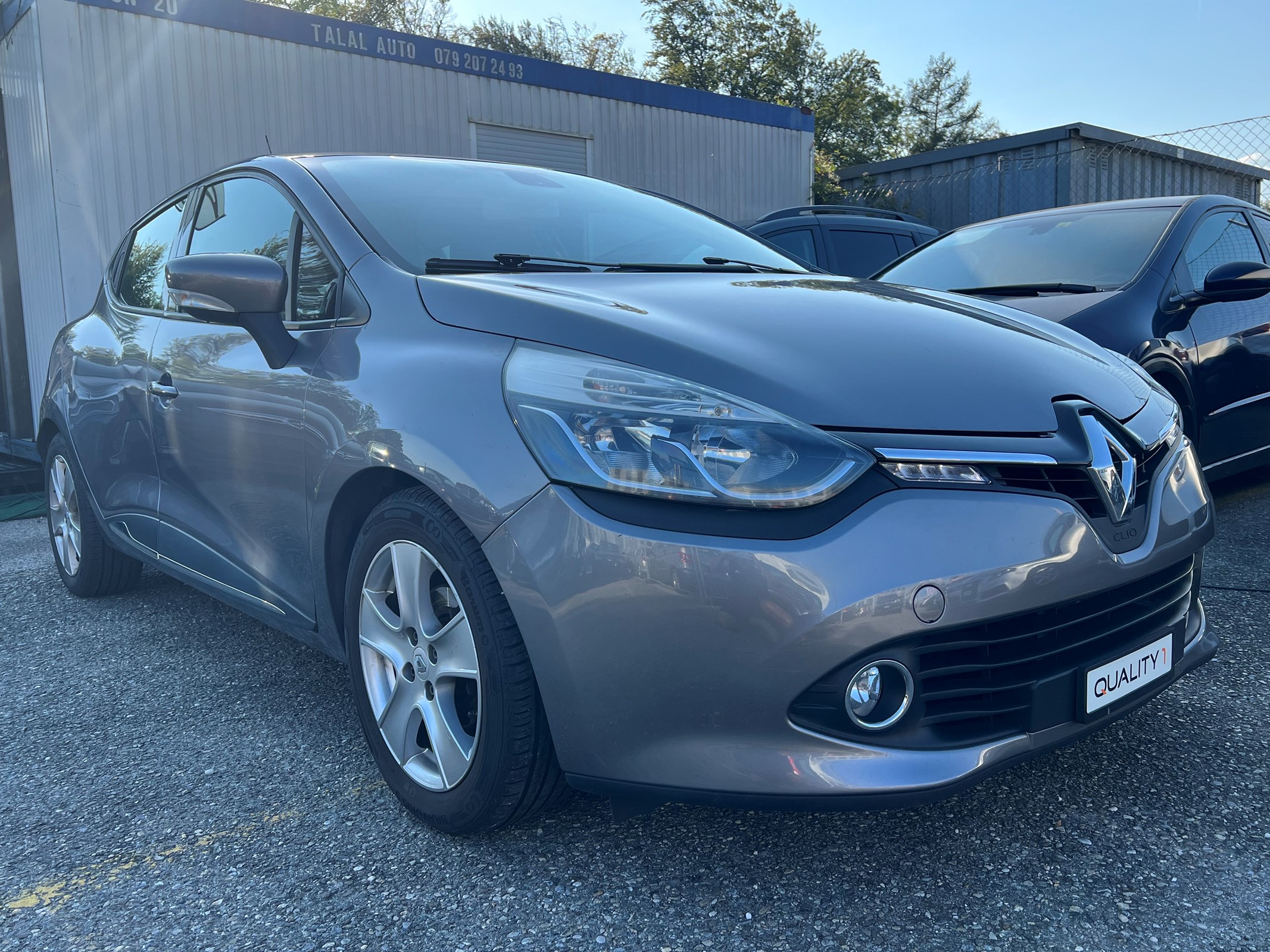 RENAULT Clio 0.9 12V Swiss Edition