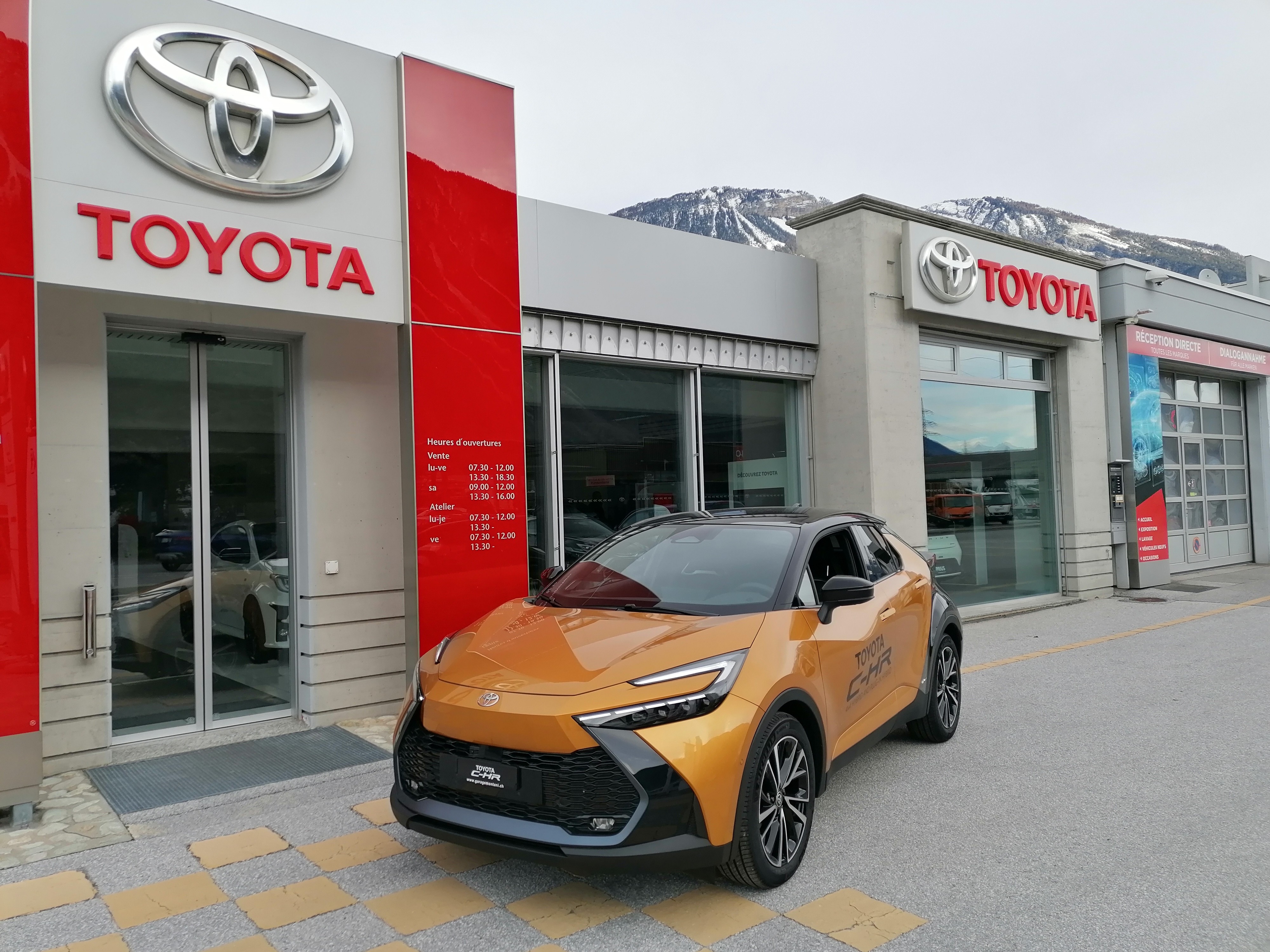 TOYOTA C-HR 2.0 HSD Style Pre4WD