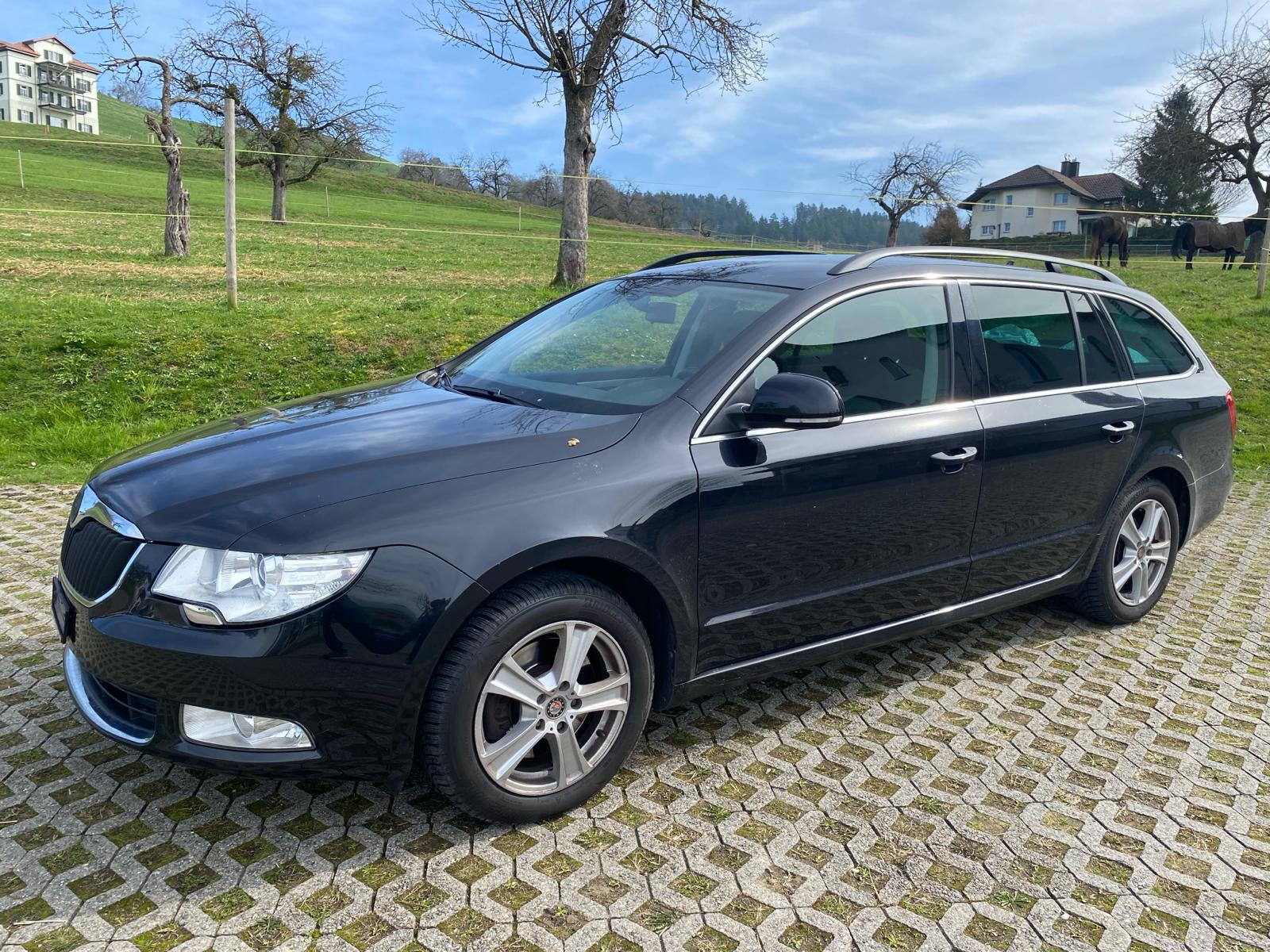 SKODA Superb 2.0 TDi Elegance