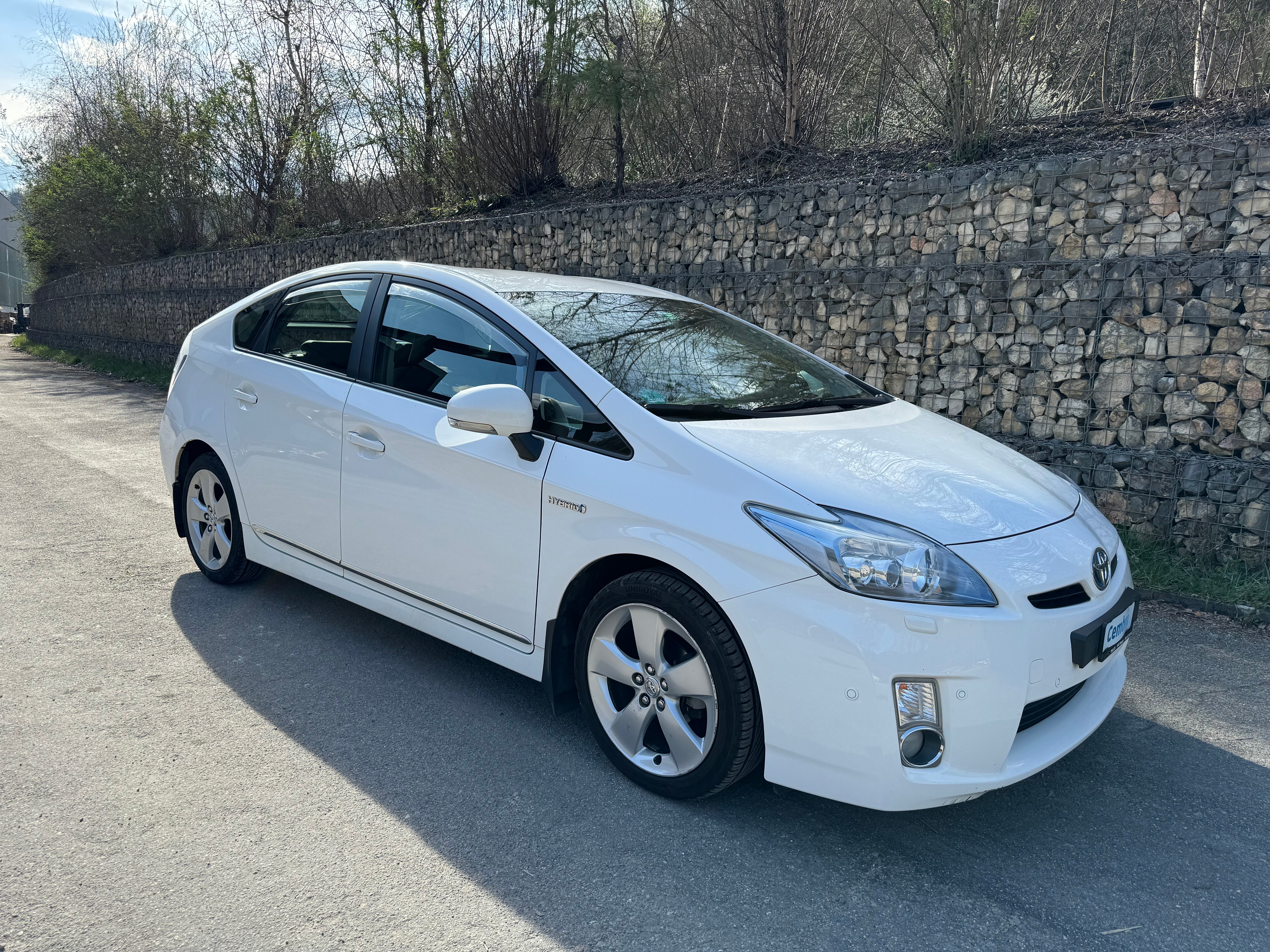 TOYOTA Prius 1.8 16V HSD Sol