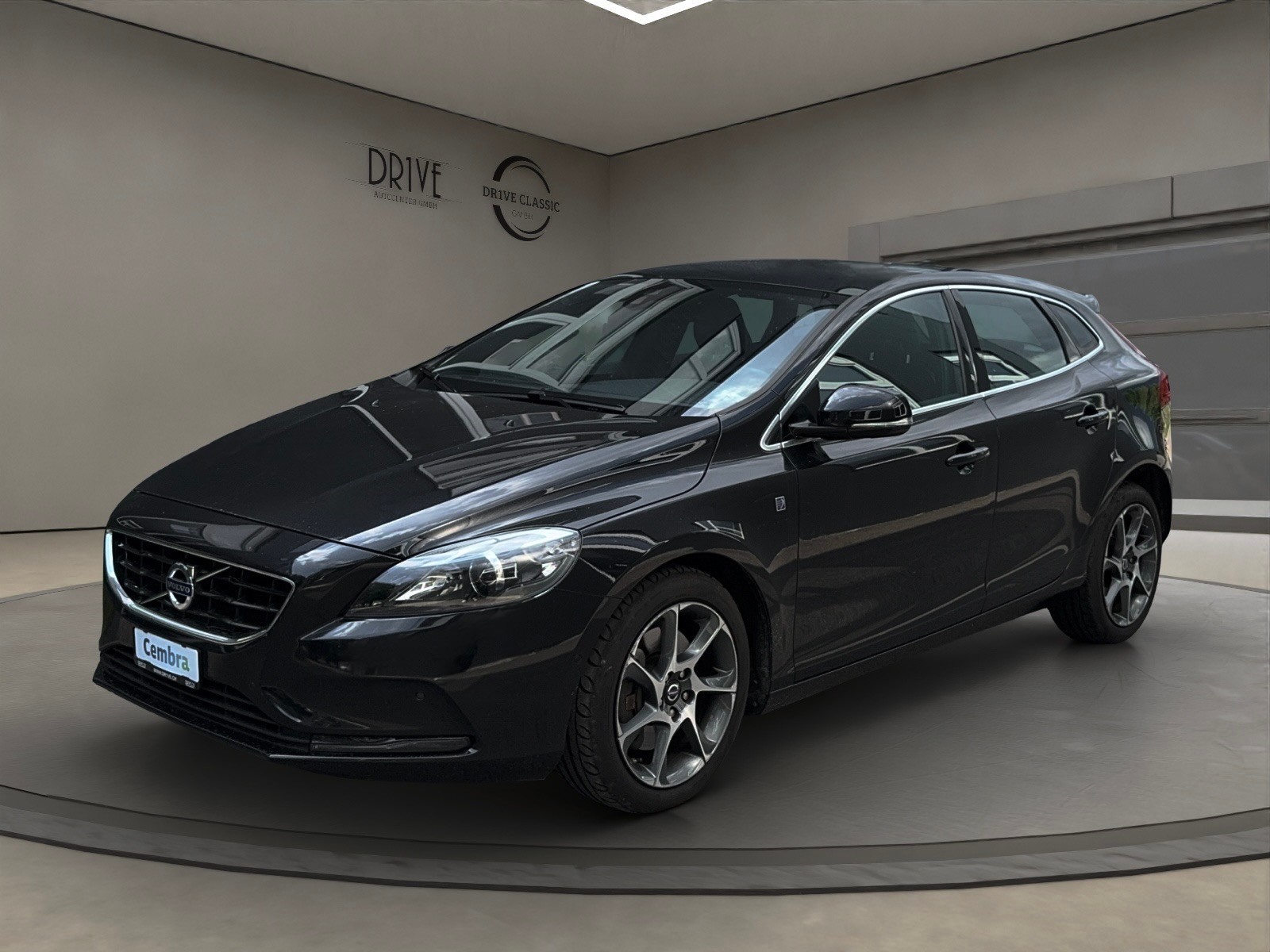 VOLVO V40 D4 Momentum Geartronic