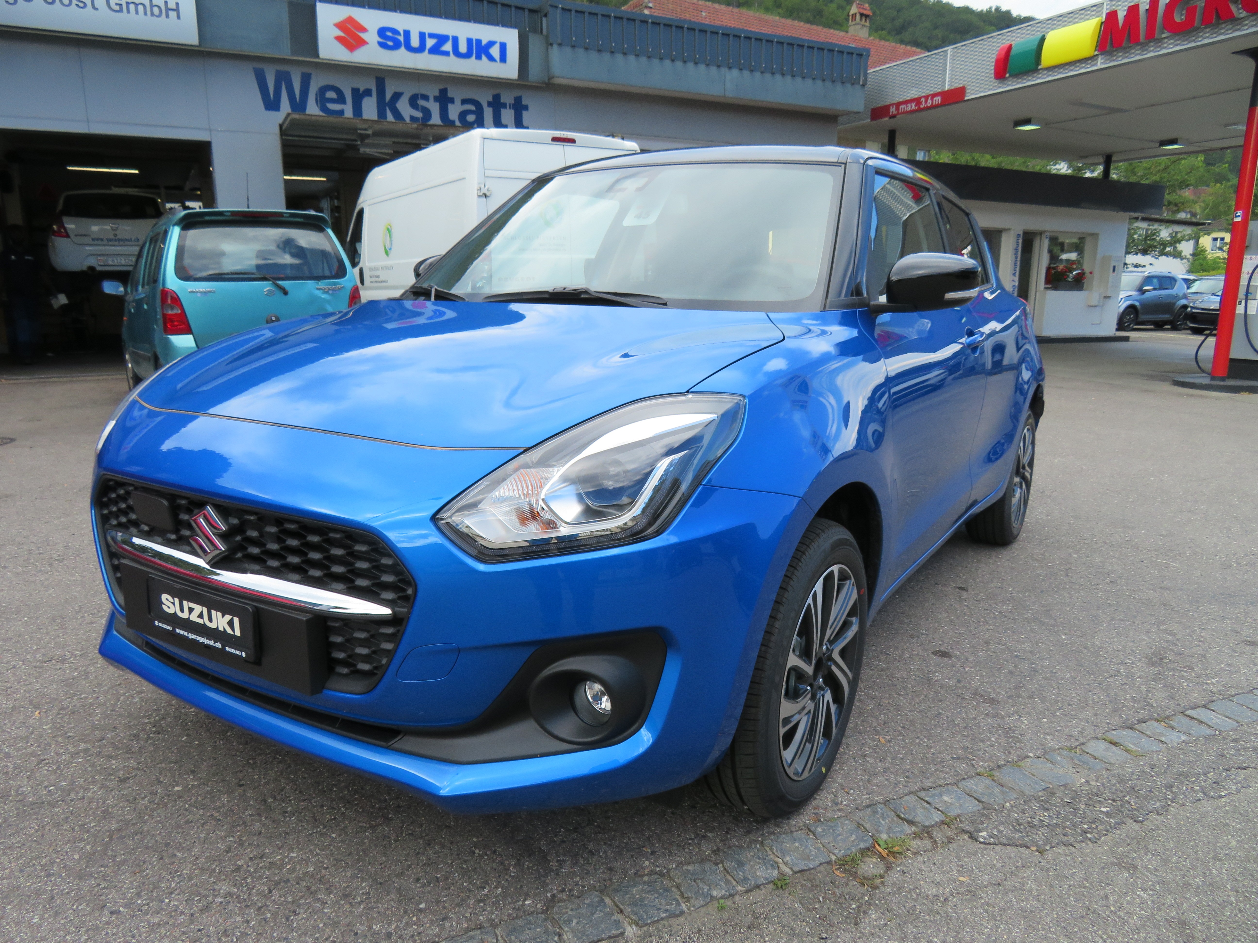 SUZUKI Swift 1.2 Compact Top 4x4 Hybrid