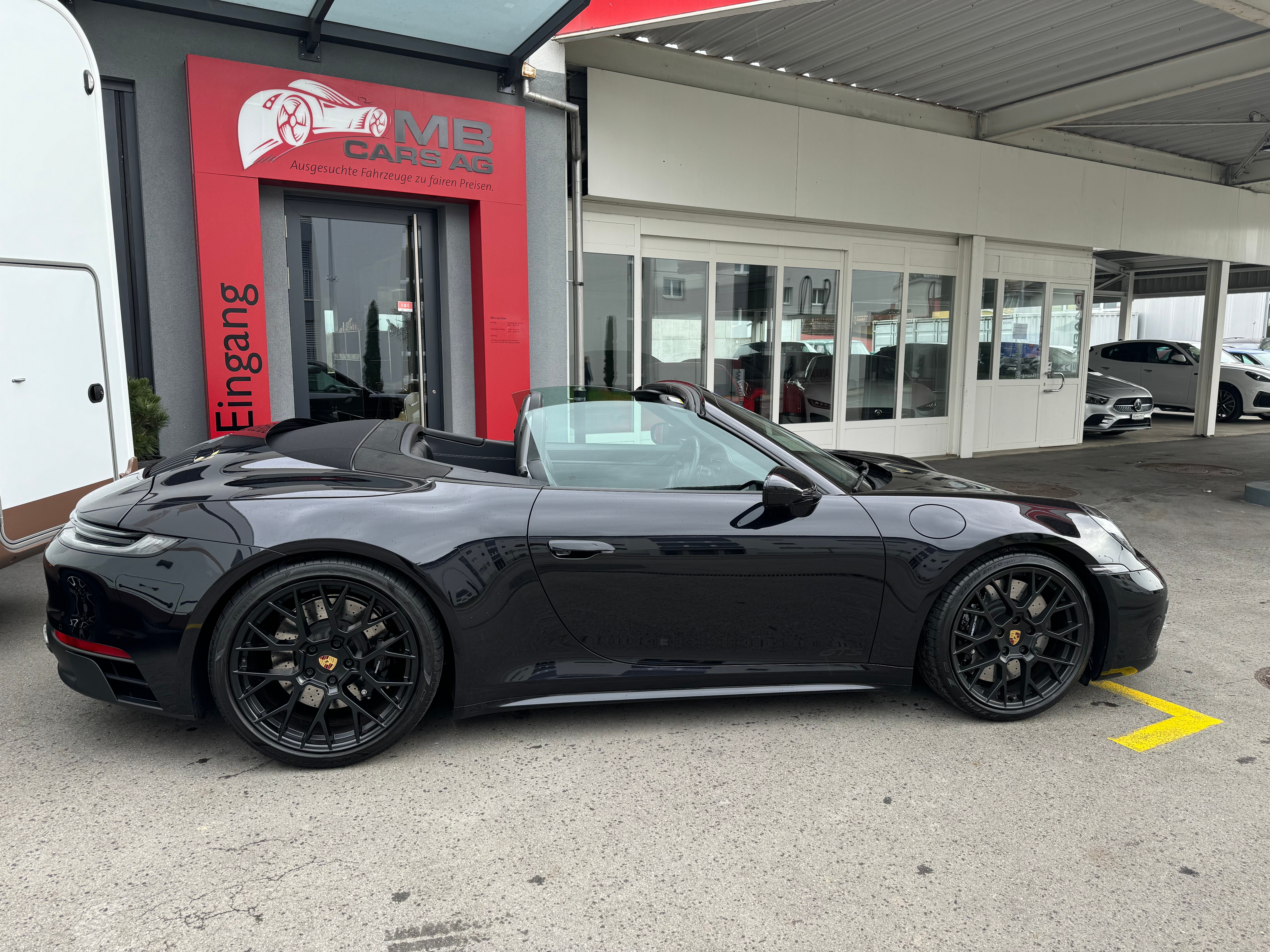 PORSCHE 911 Carrera 4 GTS Cabriolet PDK