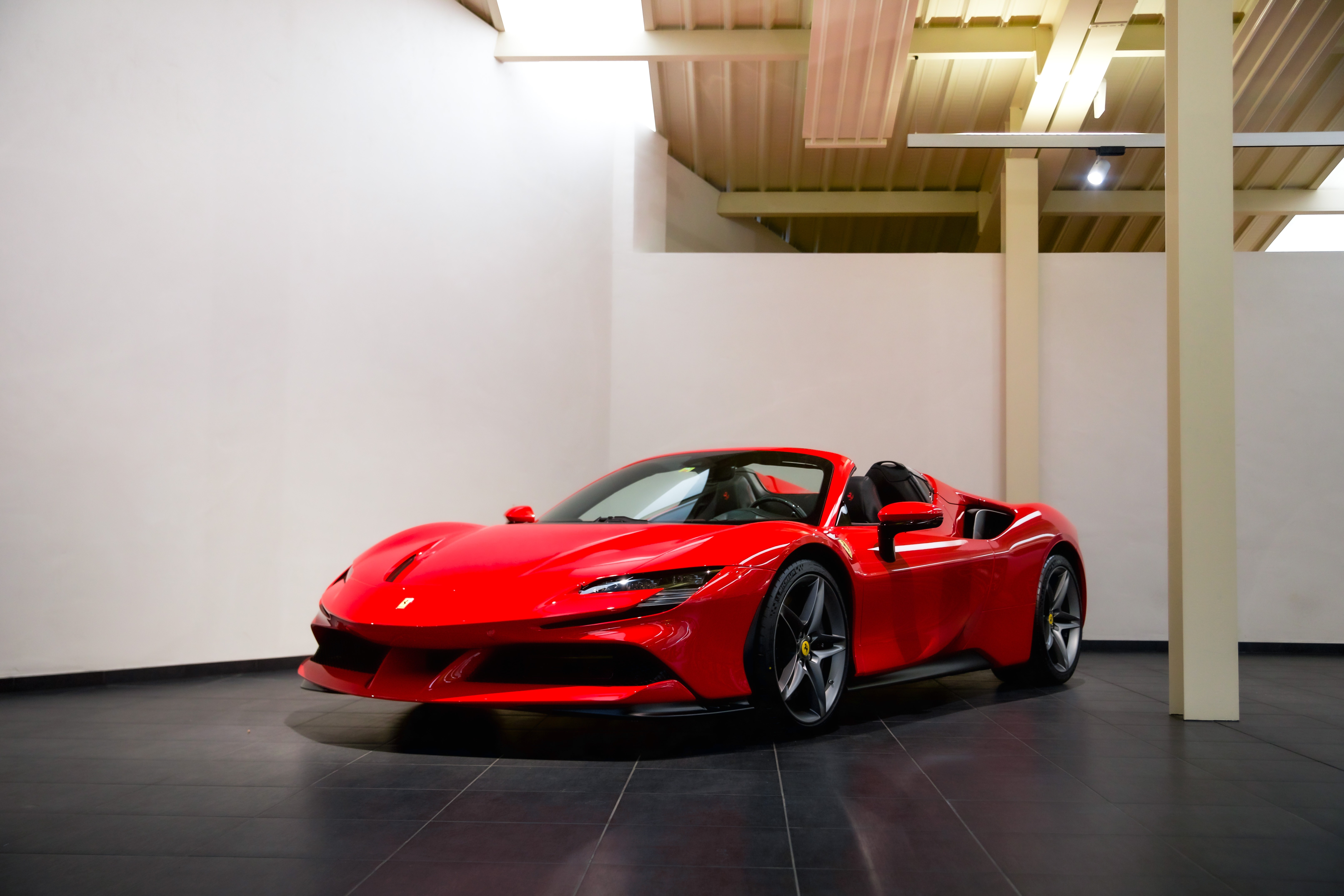 FERRARI SF90 Spider