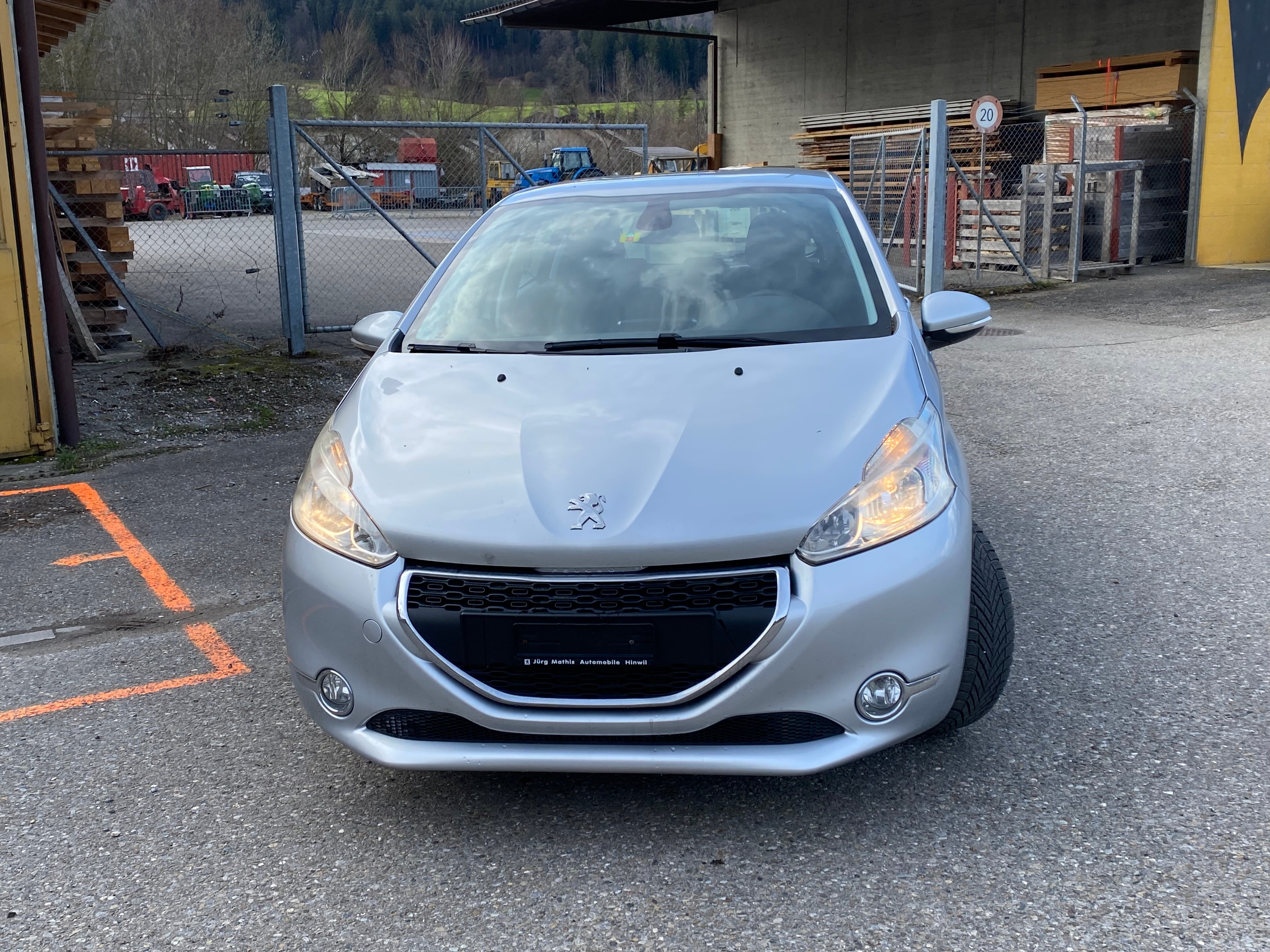 PEUGEOT 208 1.2 VTI Active