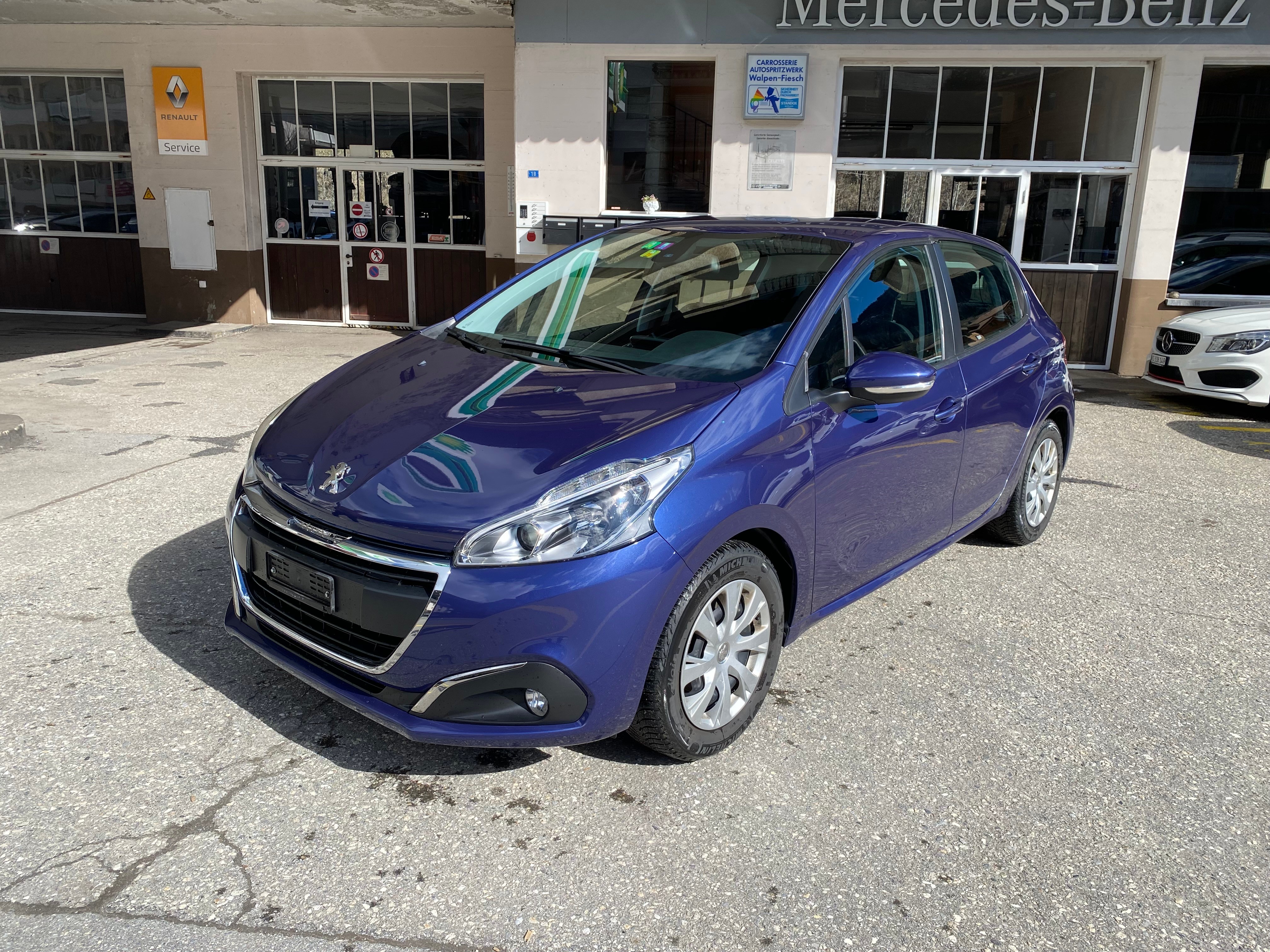 PEUGEOT 208 1.2 PureTech Style