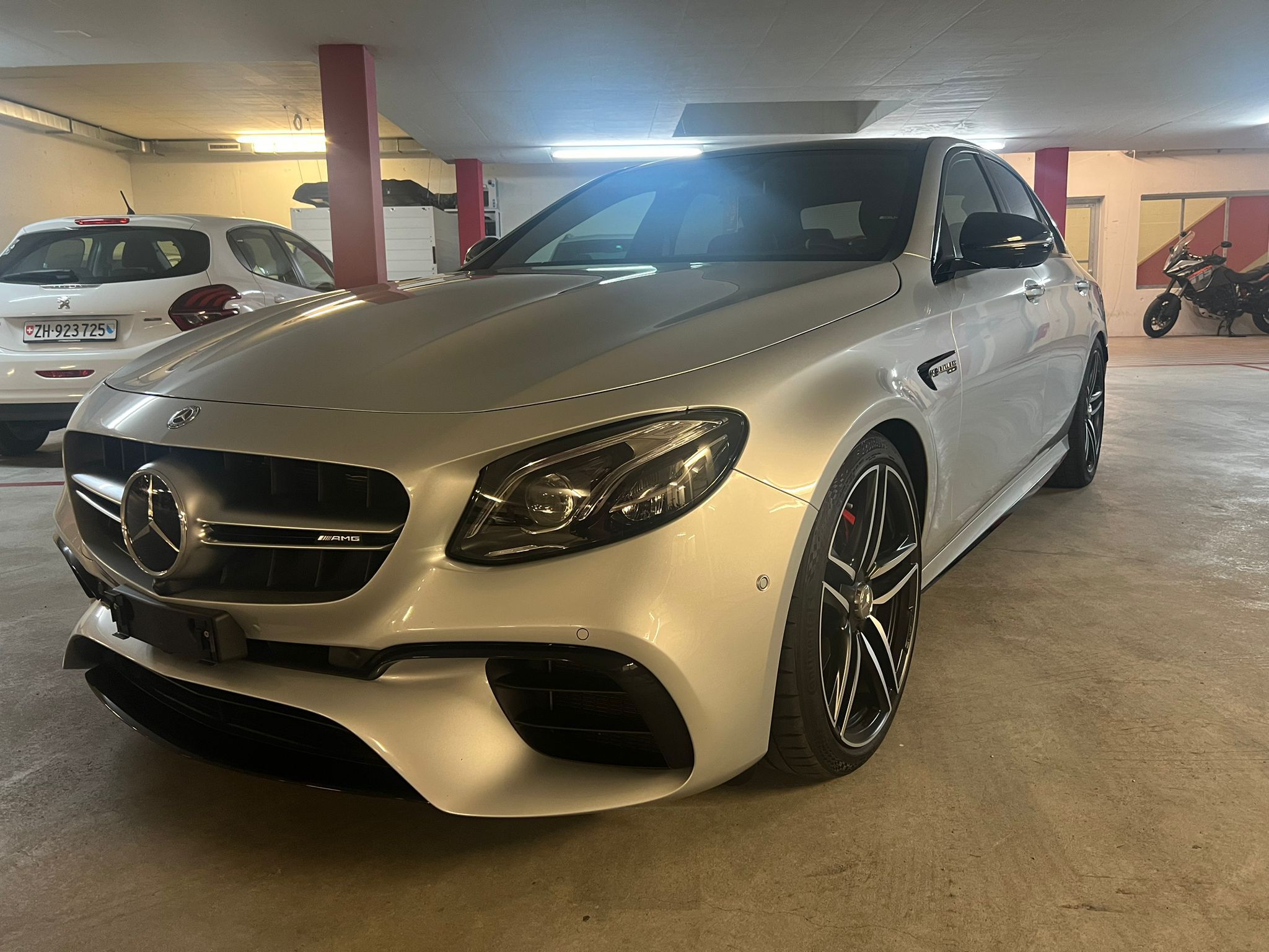 MERCEDES-BENZ E 63 AMG S 4Matic Speedshift MCT | Top Gepflegt | Mit Garantie |