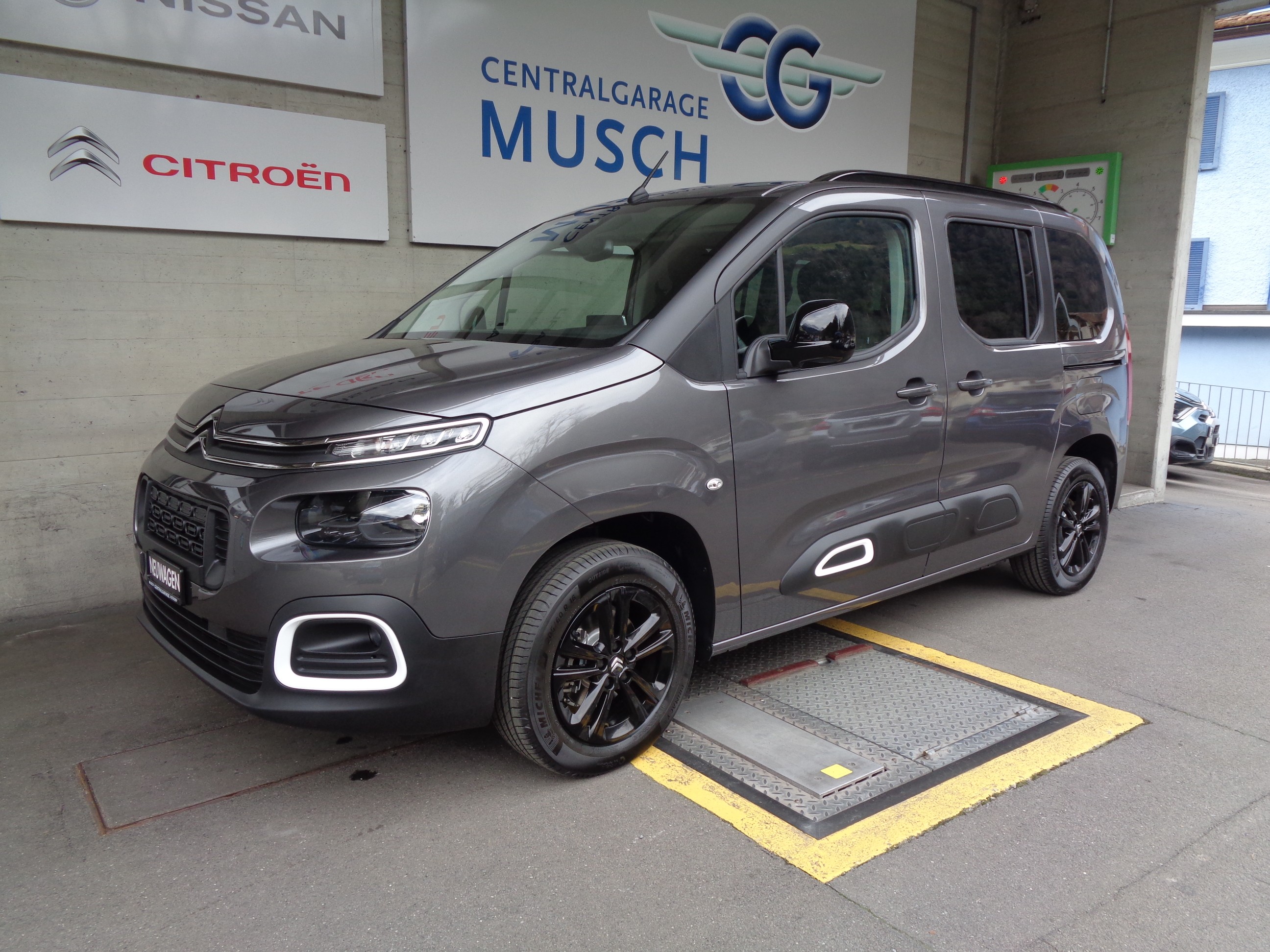 CITROEN Berlingo 1.2i PureTech Live Pack