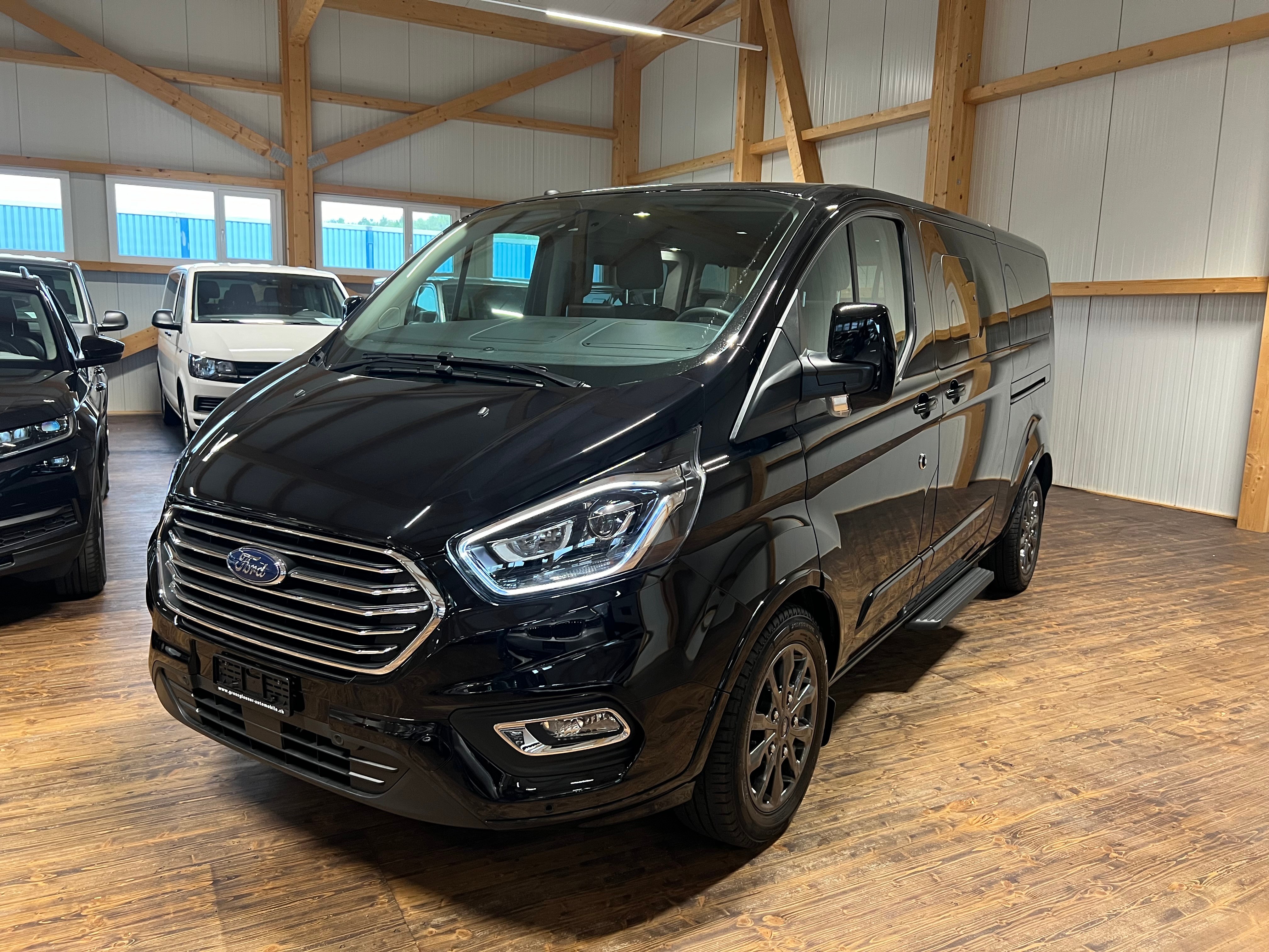 FORD Tourneo Custom 320 L2H1 Titanium X A