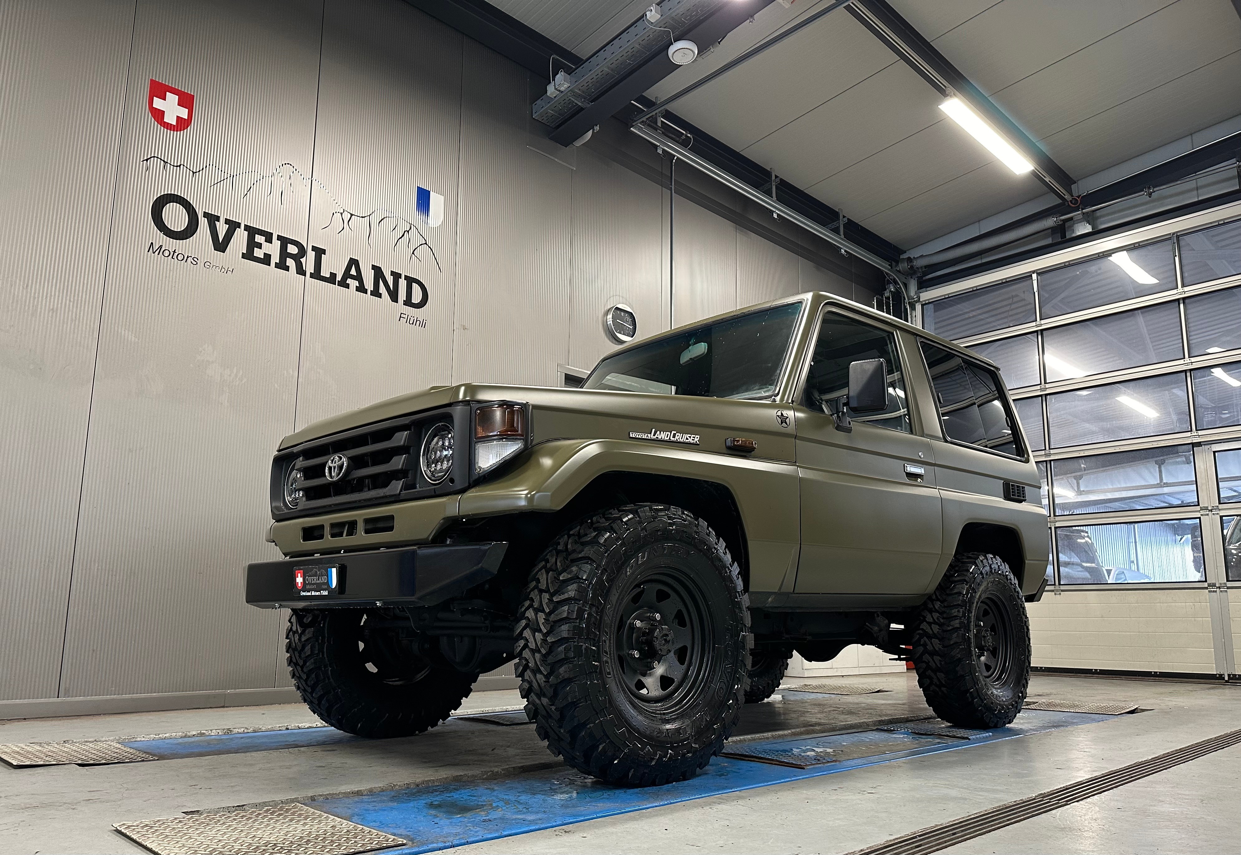 TOYOTA Land Cruiser 400 HdT 4.2 D