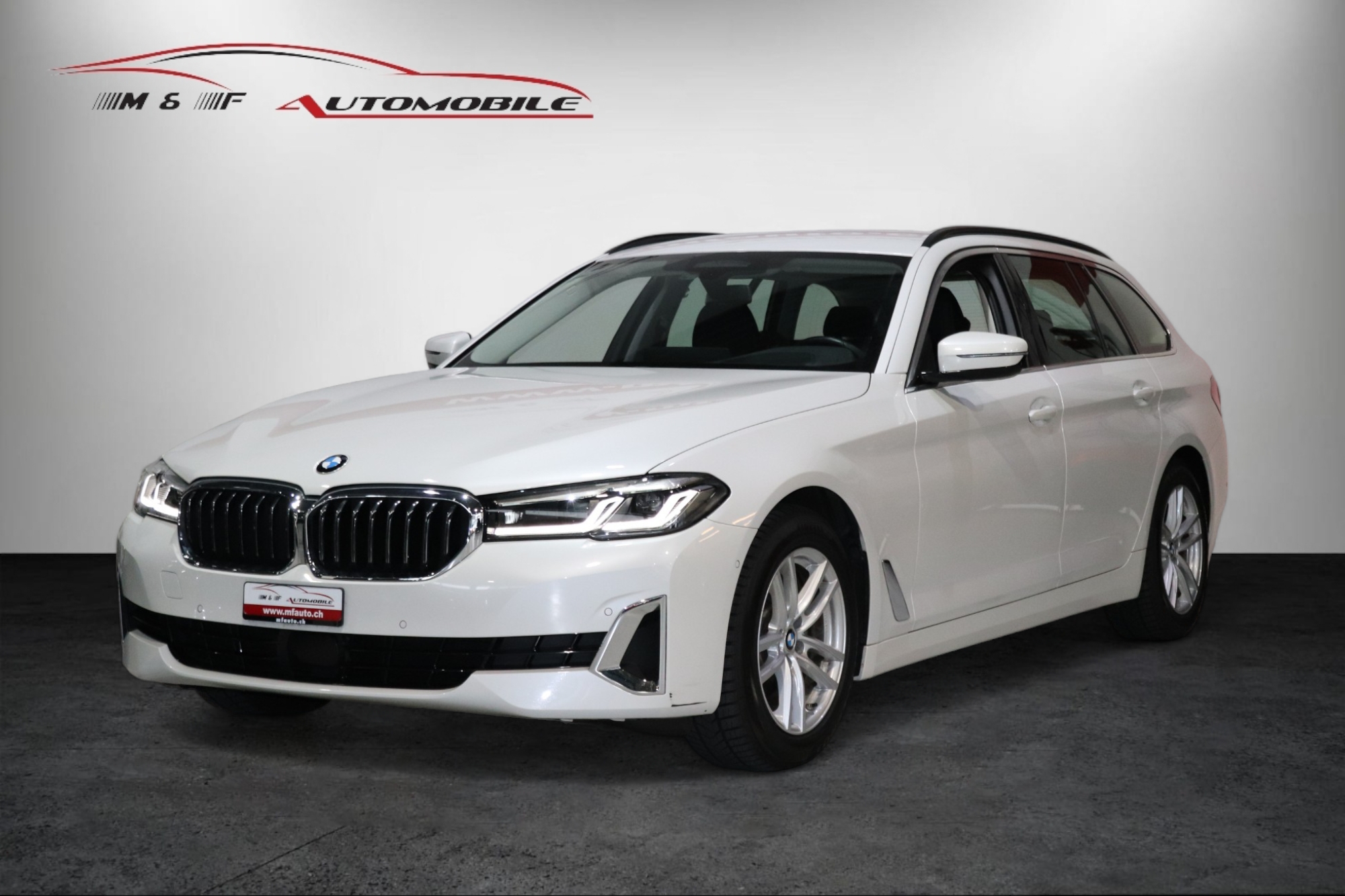 BMW 520d xDrive Touring CH FAHRZEUG AUS 1. HAND