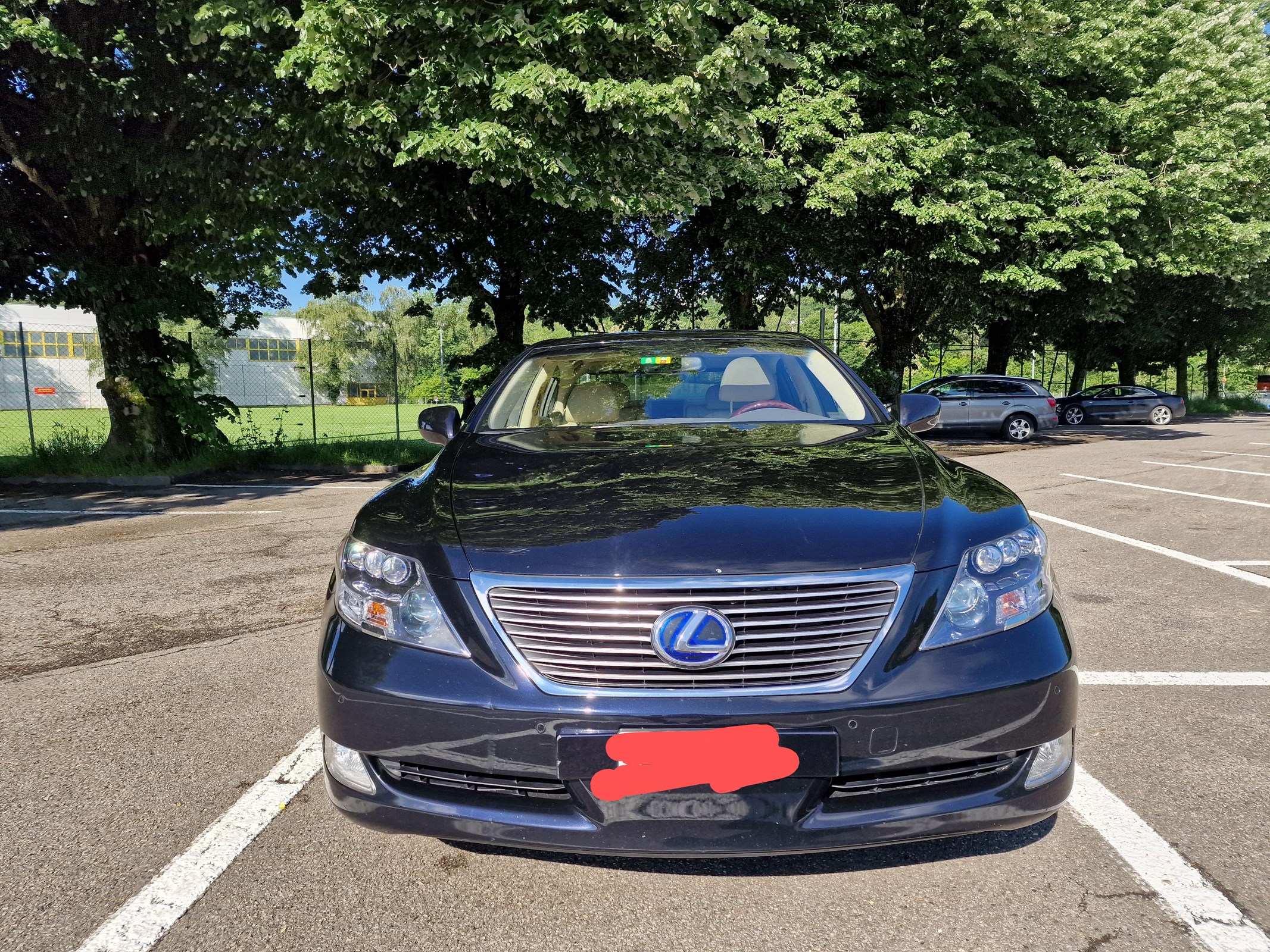 LEXUS LS 600h L 5.0 V8 AWD Automatic