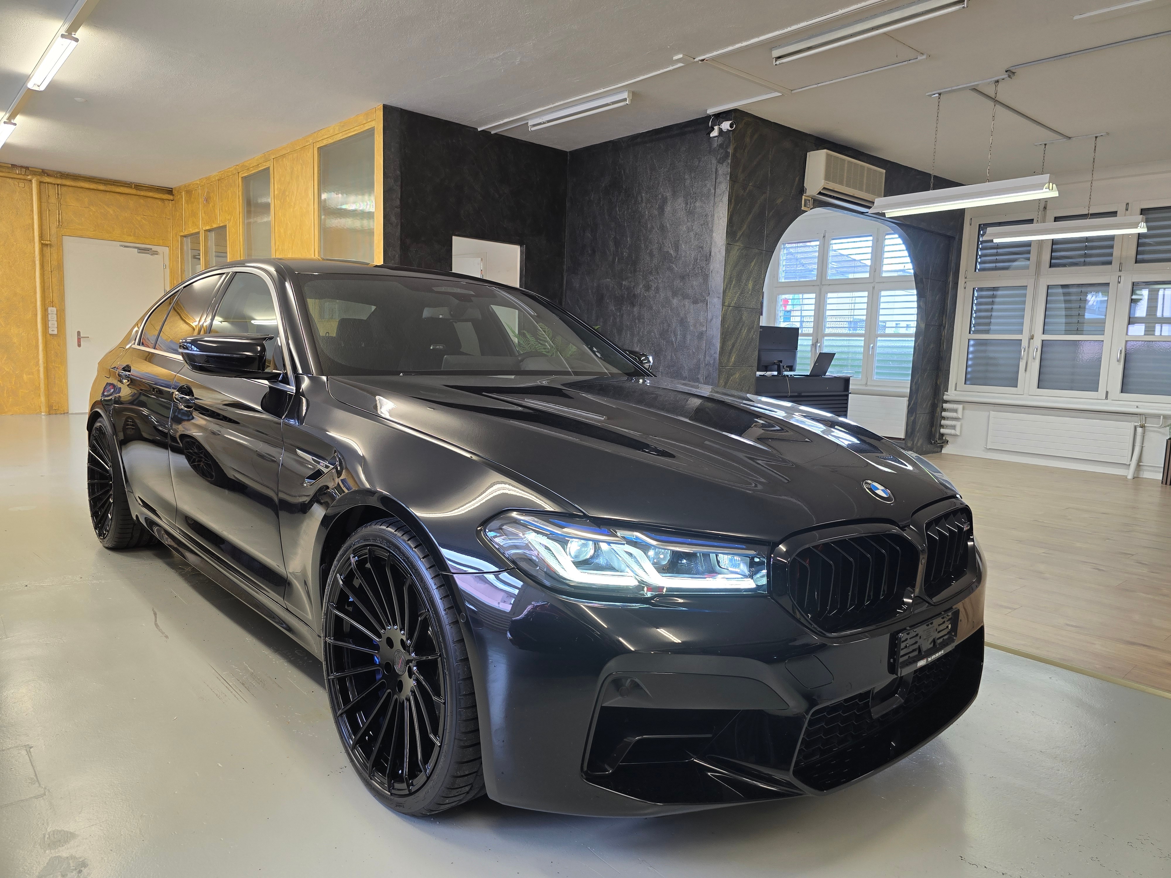 BMW M5 xDrive Drivelogic