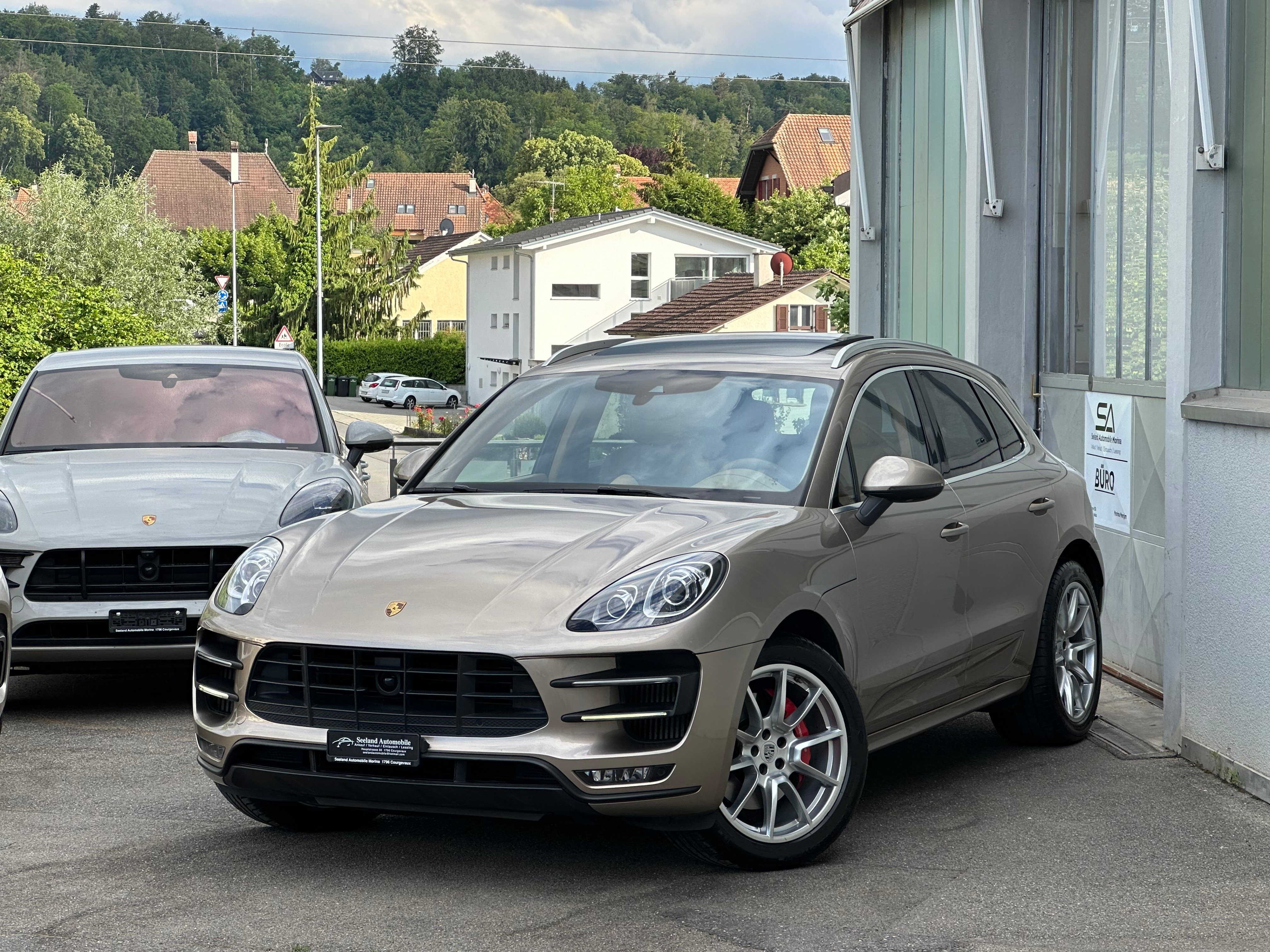 PORSCHE Macan Turbo PDK