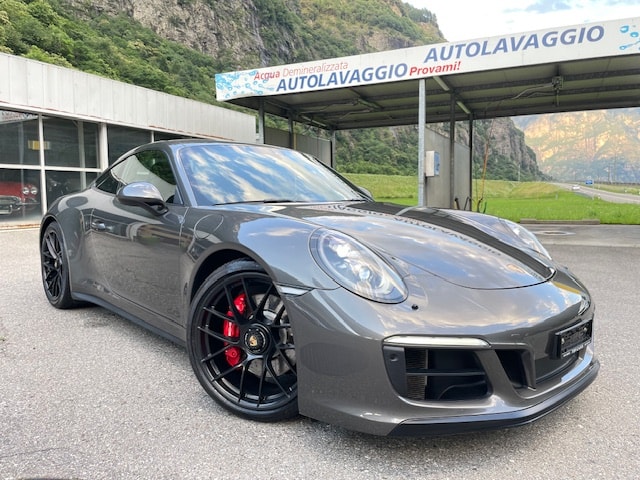 PORSCHE 911 Carrera 4 GTS PDK