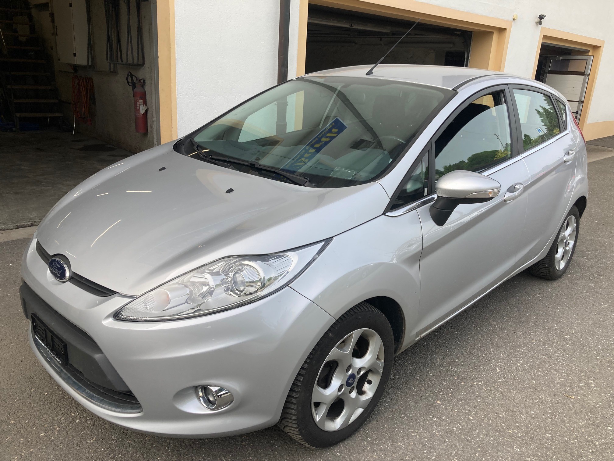 FORD Fiesta 1.4 16V Trend Automatic