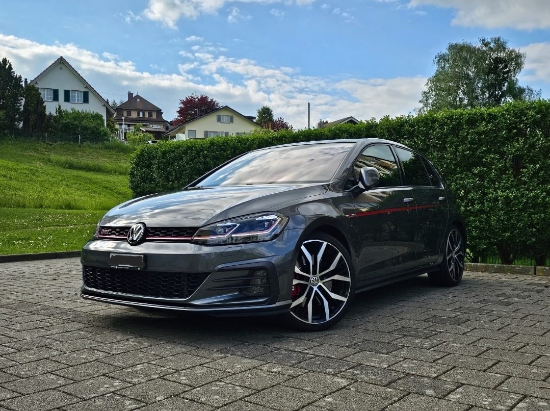 VW Golf 2.0 TSI GTI Performance DSG